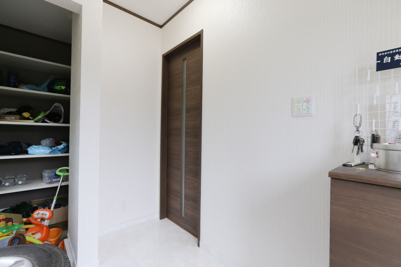 アイダ設計 【間取り図有/30坪台/テラス/耐震・耐火/小屋裏収納/玄関収納】ご主人の要望を詰め込んだ理想の住宅の建築実例画像19