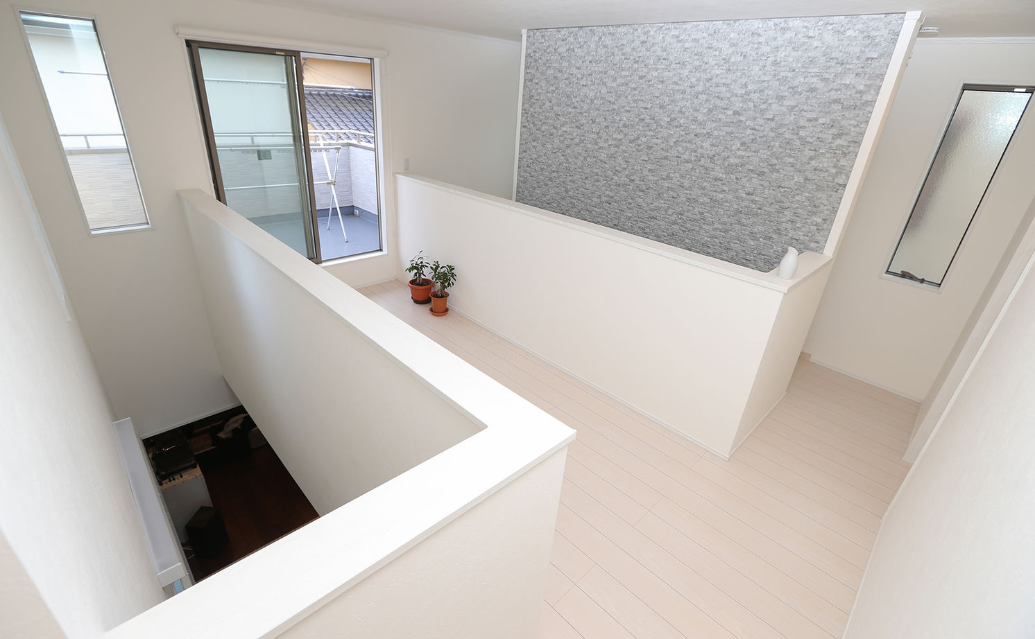 アイダ設計 【間取り図有/30坪台/吹抜け/オール電化】こだわりのキッチン・独創的で開放的なリビングの建築実例画像12