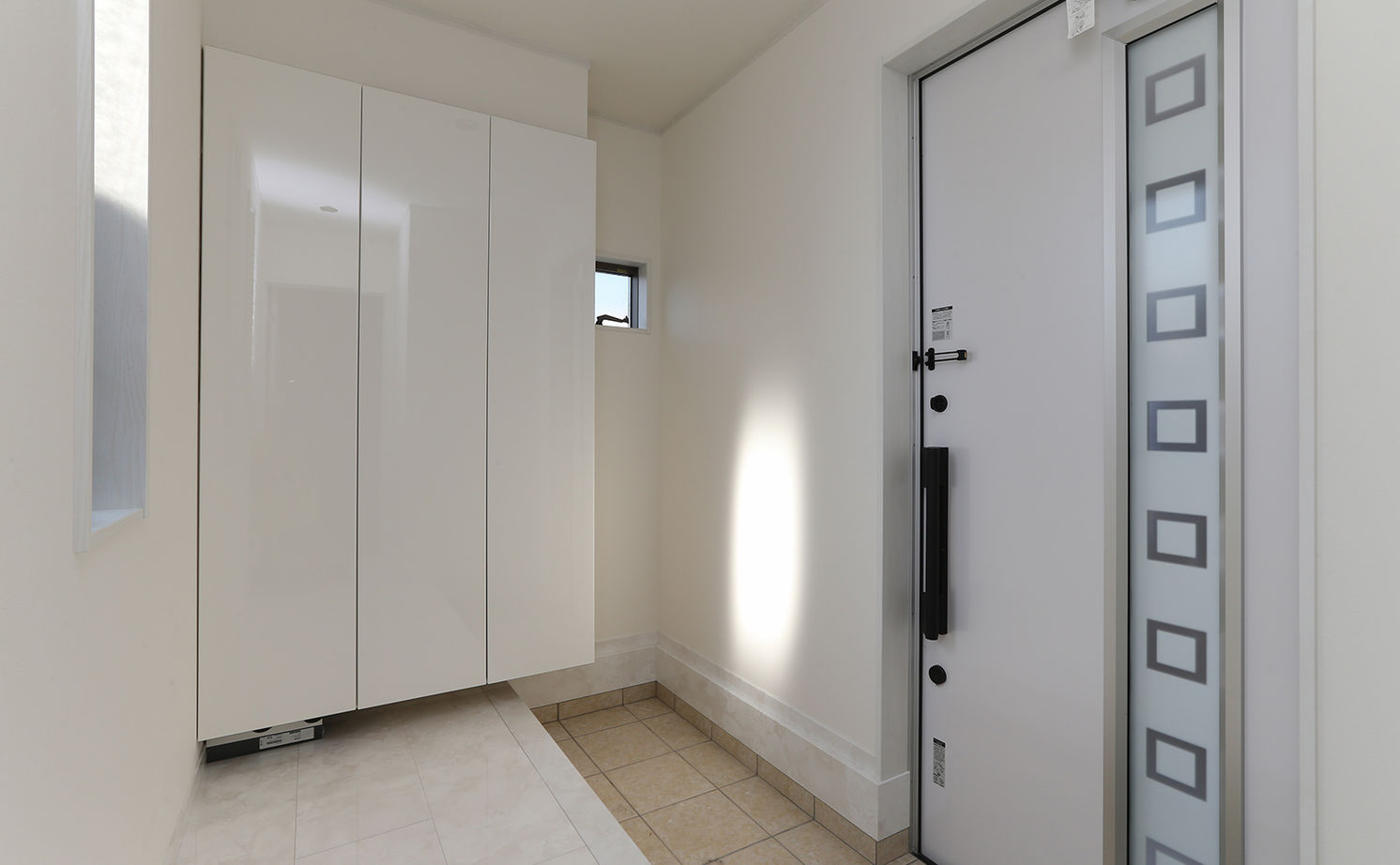 アイダ設計 【間取り図有/30坪台/吹抜け/オール電化】こだわりのキッチン・独創的で開放的なリビングの建築実例画像18