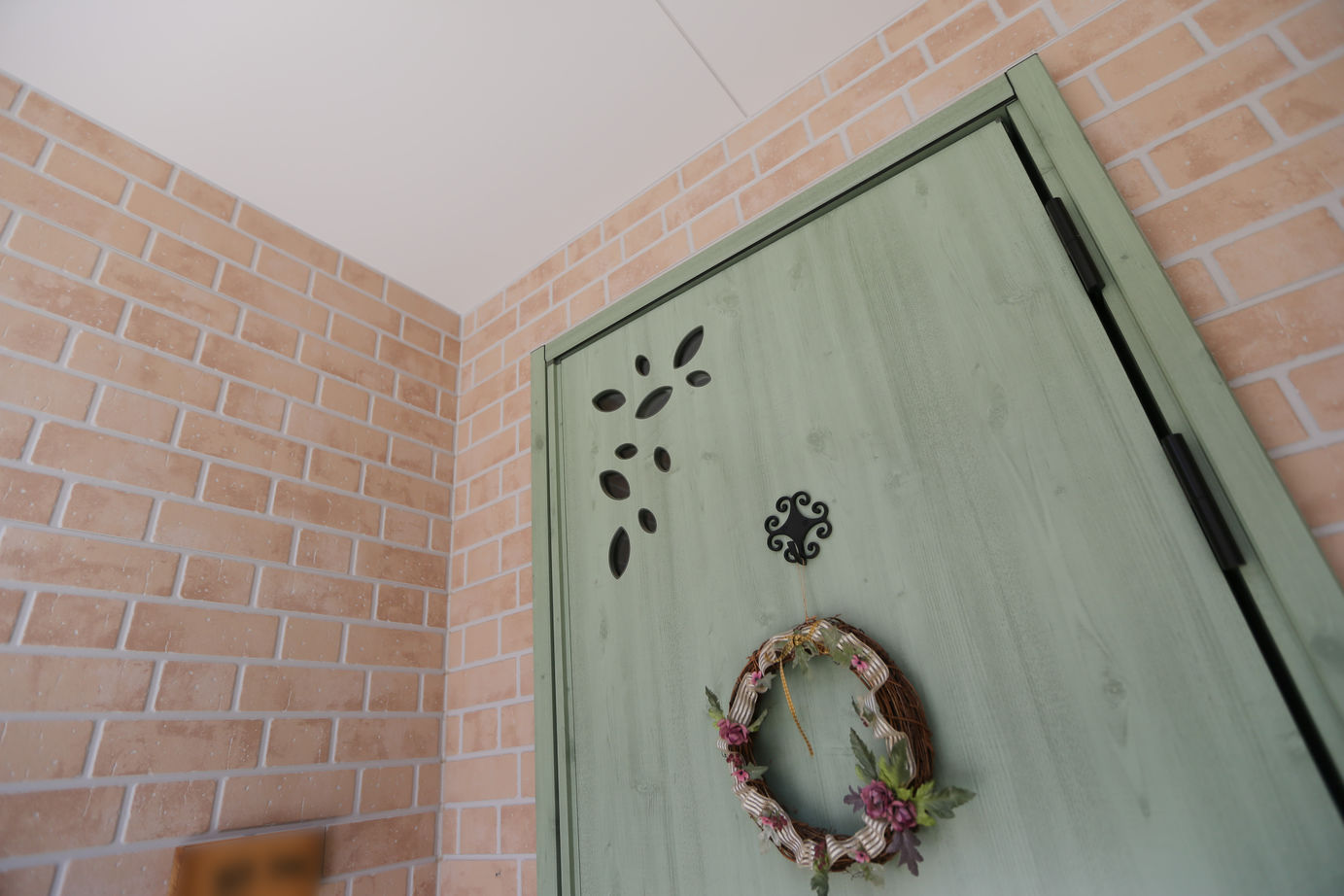 アイダ設計 【間取り図有/30坪台/太陽光発電】売電をローン返済に充当。収納充実で採光に優れた注文住宅の建築実例画像4