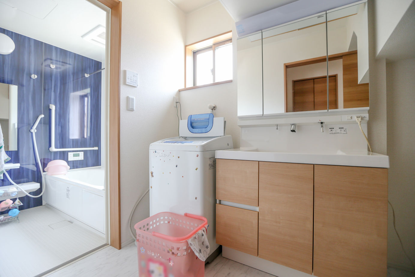 アイダ設計 【間取り図有/30坪台/太陽光発電】売電をローン返済に充当。収納充実で採光に優れた注文住宅の建築実例画像10