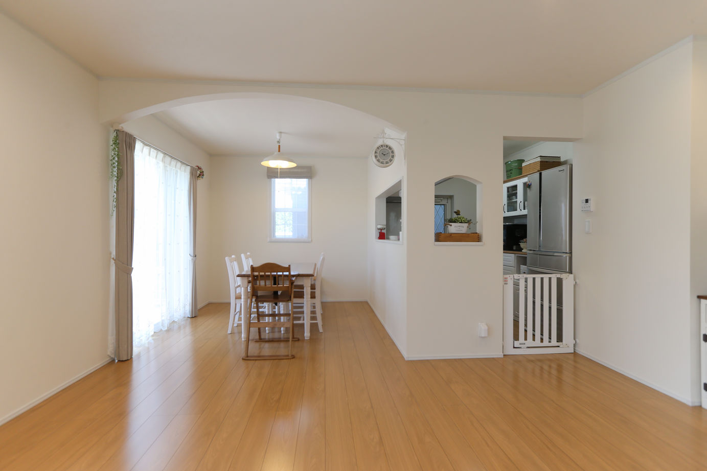 アイダ設計 【間取り図有/30坪台/広々リビング】家族の理想がつまった、趣味を楽しむ南欧風の家の建築実例画像7