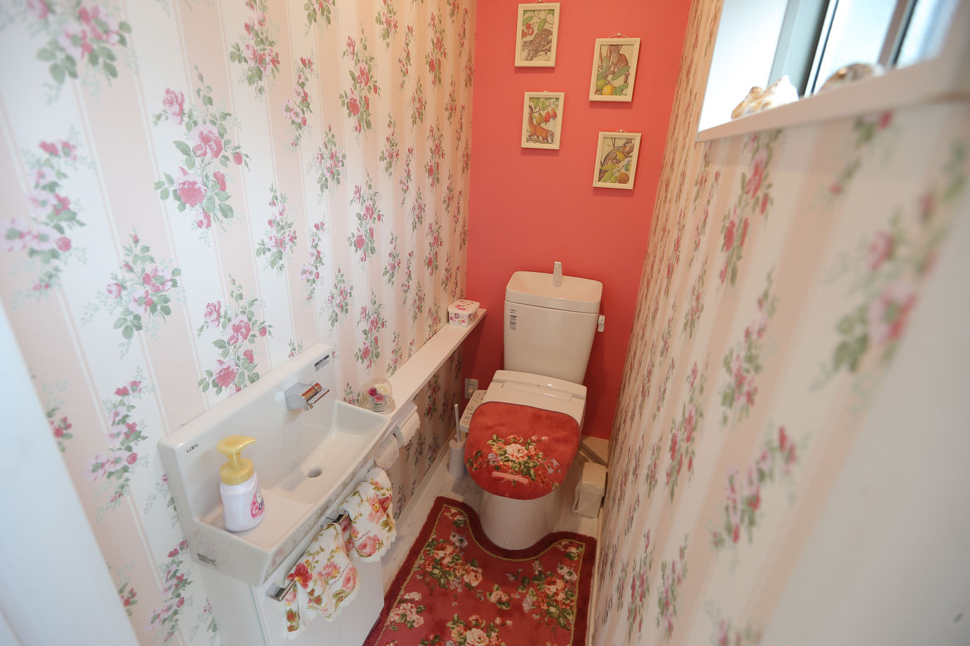 アイダ設計 【間取り図有/30坪台/3LDK/リビングイン階段】イタリア家具や照明に合わせた便利な自家発電機能のある家の建築実例画像15