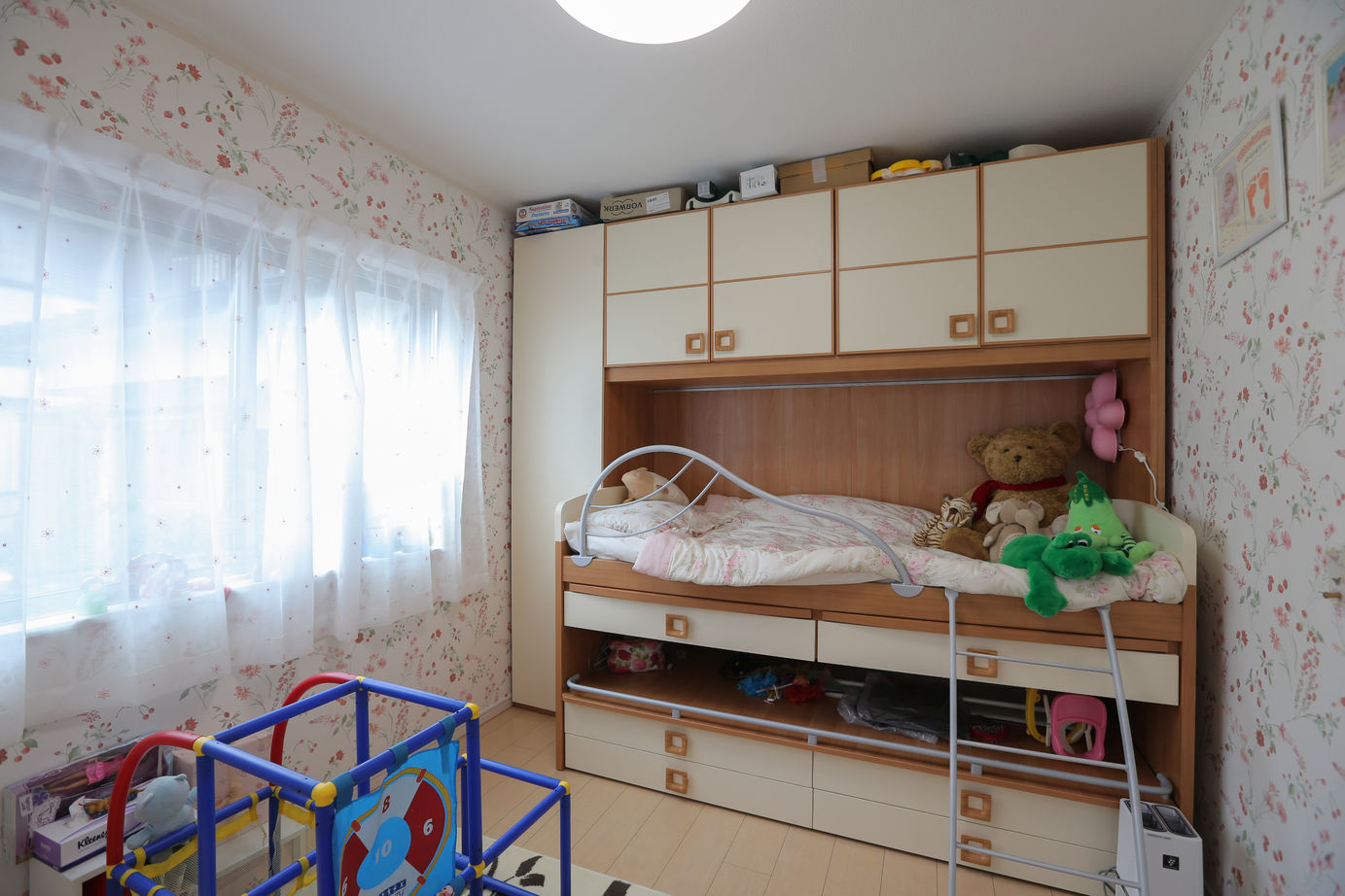 アイダ設計 【間取り図有/30坪台/3LDK/リビングイン階段】イタリア家具や照明に合わせた便利な自家発電機能のある家の建築実例画像19