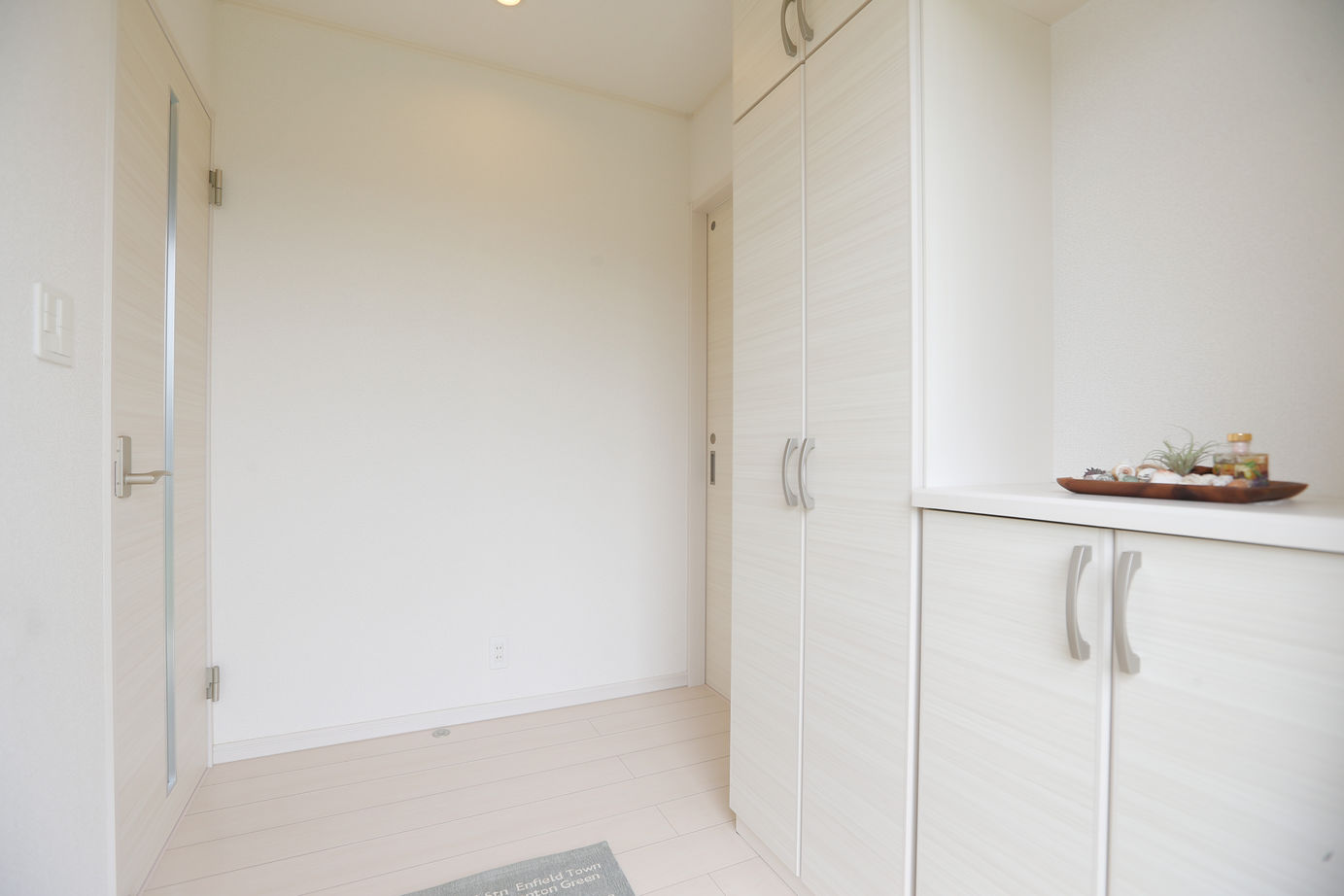 アイダ設計 【間取り図有/30坪台/ウッドデッキ】価格と間取りのバランスに驚き　趣味のバラを愛でられる庭のある家の建築実例画像6