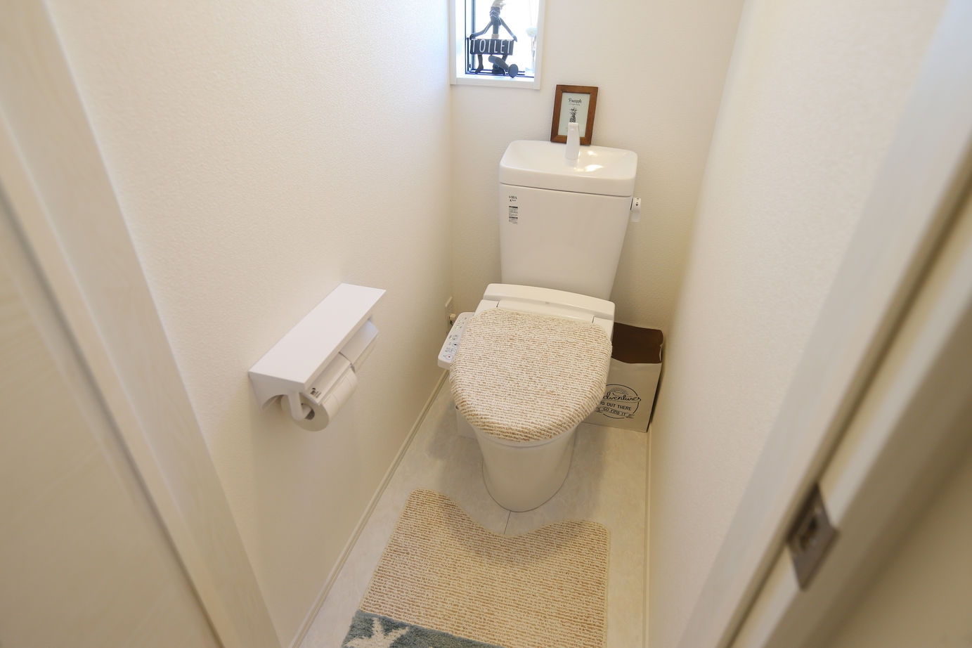 アイダ設計 【ZEH/間取り図有/30坪台/太陽光発電/オール電化】断熱性が自慢のゼロエネルギーハウスの建築実例画像9