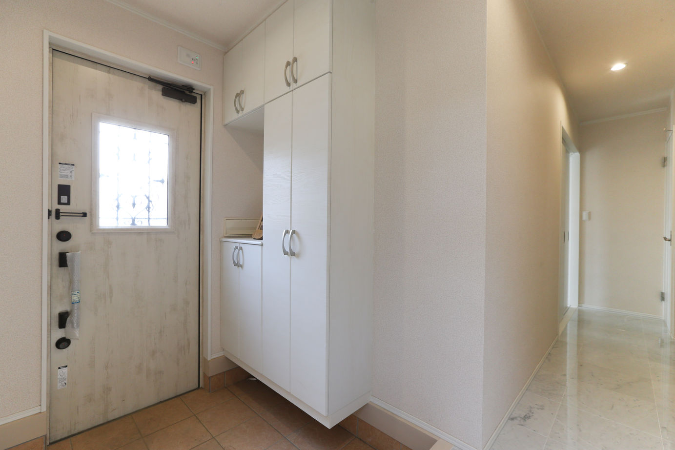 アイダ設計 【間取り図有/ビルトインガレージ/40坪台】リビングから愛車が見える、趣味を楽しむガレージのある家の建築実例画像20