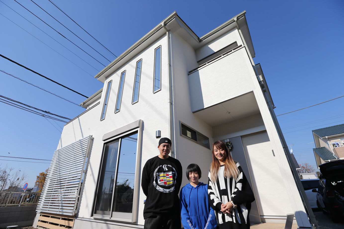 アイダ設計 【太陽光パネル/30坪台/吹き抜け/間取り図】ダイニングから広がるウッドデッキで遊び心のある住まいの建築実例画像4