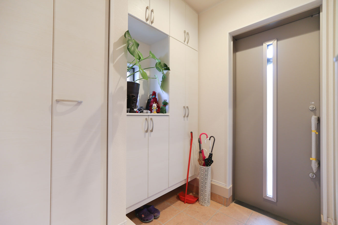 アイダ設計 【太陽光パネル/30坪台/吹き抜け/間取り図】ダイニングから広がるウッドデッキで遊び心のある住まいの建築実例画像18