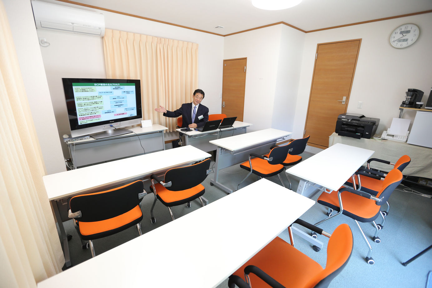 アイダ設計 【狭小地/3階建て/間取り図有/20坪台/耐震】約15坪の狭小地に建てた3階建ての事務所兼住宅の建築実例画像8