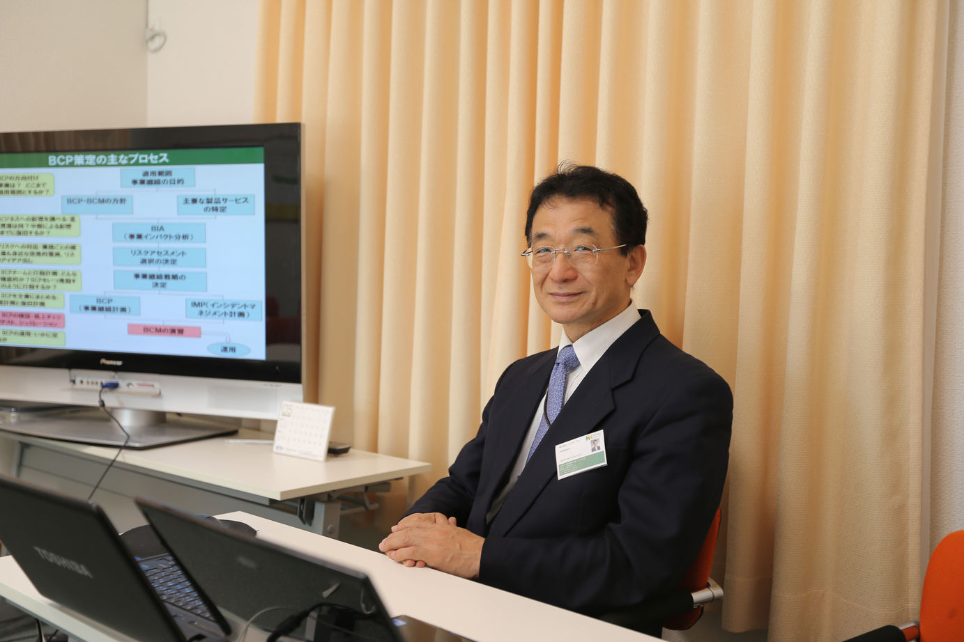 アイダ設計 【狭小地/3階建て/間取り図有/20坪台/耐震】約15坪の狭小地に建てた3階建ての事務所兼住宅の建築実例画像9