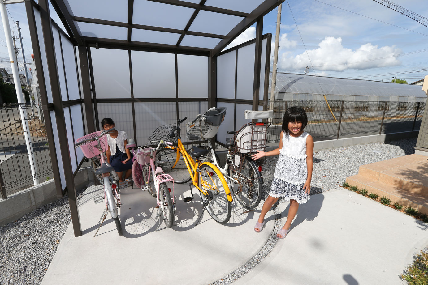 アイダ設計 【間取り図有/30坪台/4LDK/小屋裏収納】続きバルコニーで布団干しも便利！担当と安心して建てる注文住宅の建築実例画像20