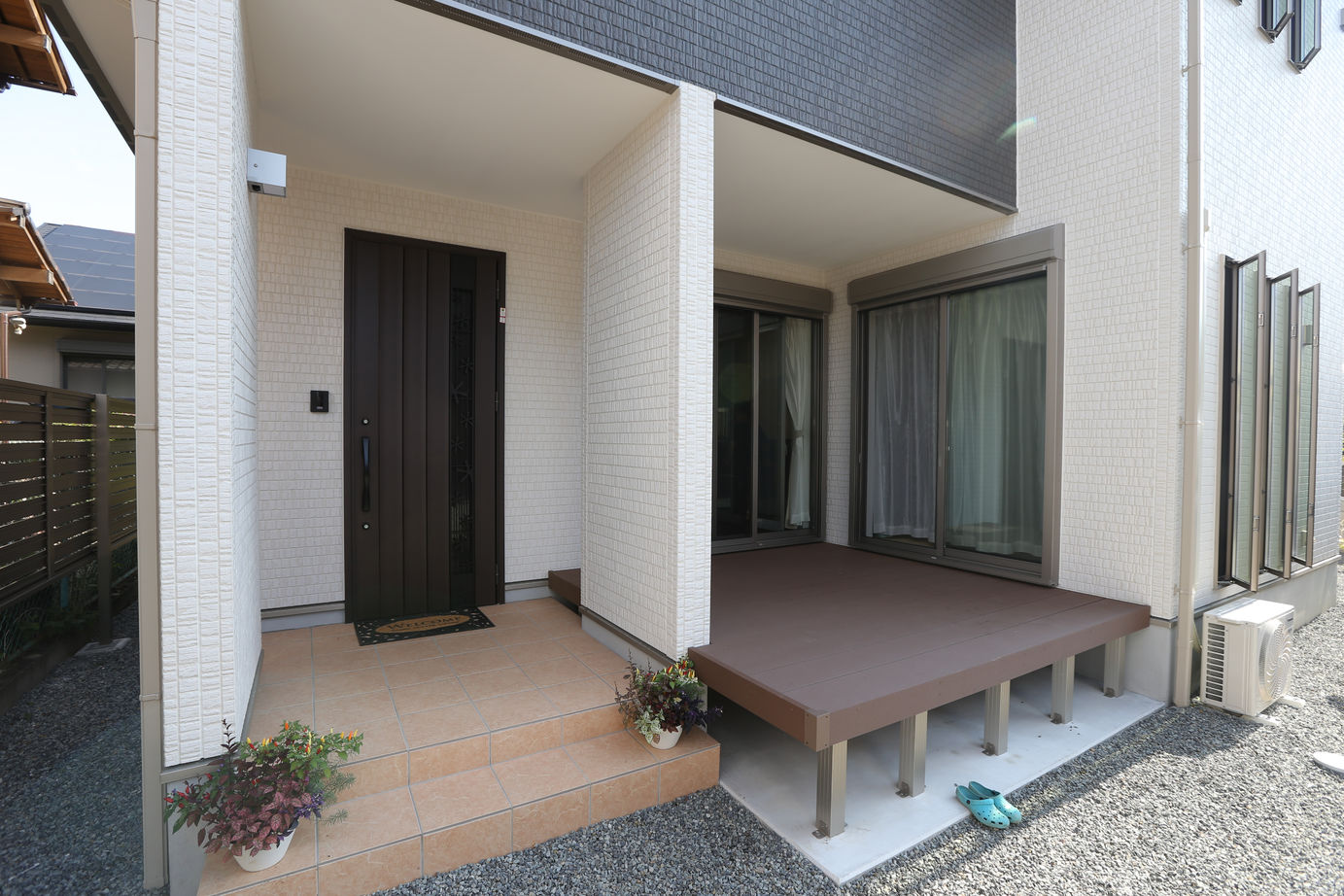 アイダ設計 【間取り図有/30坪台/ウッドデッキ/5LDK＋小屋裏収納】子どもたちの成長を視野に入れた収納十分な横長の家の建築実例画像5