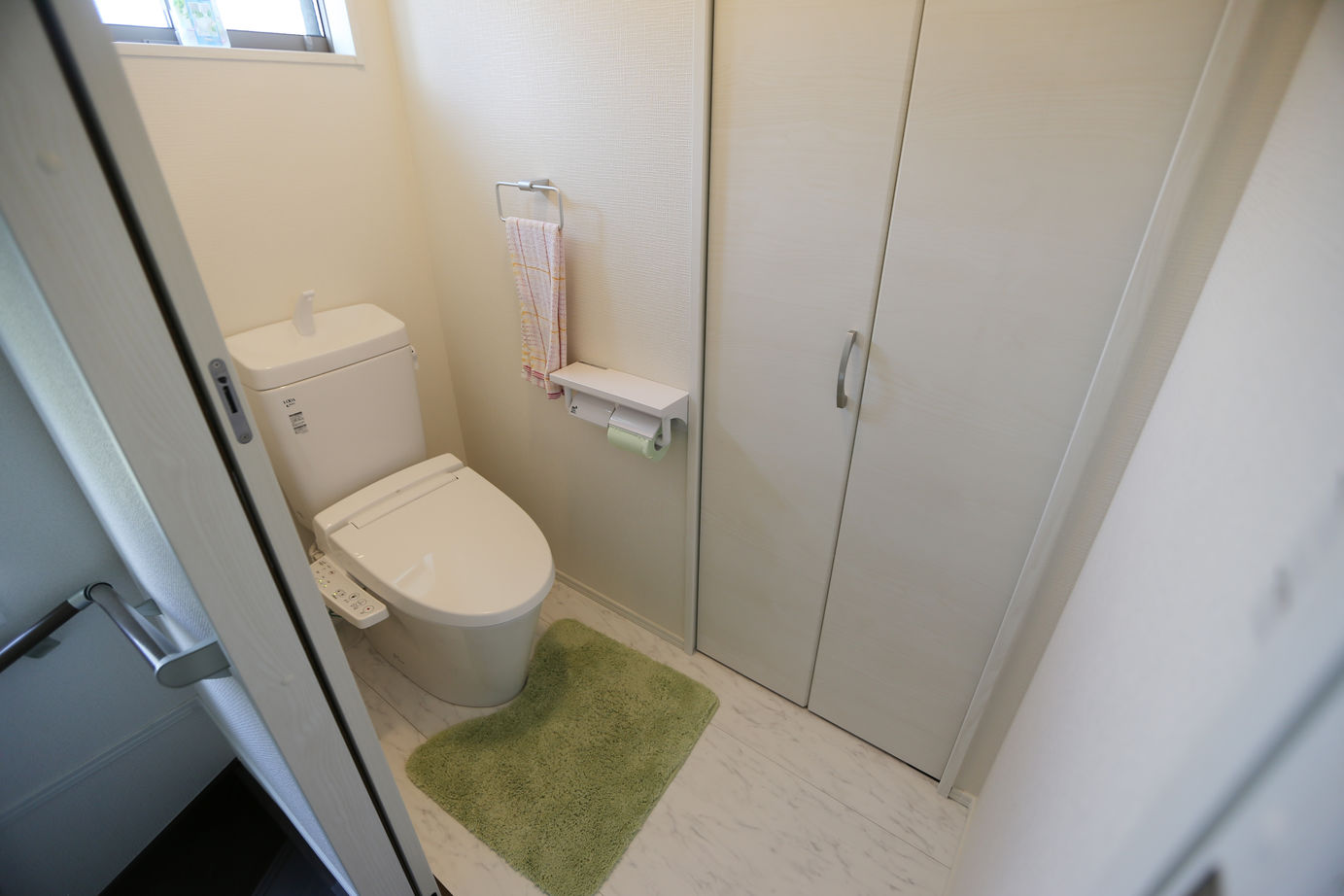 アイダ設計 【間取り図有/30坪台/ウッドデッキ/5LDK＋小屋裏収納】子どもたちの成長を視野に入れた収納十分な横長の家の建築実例画像12