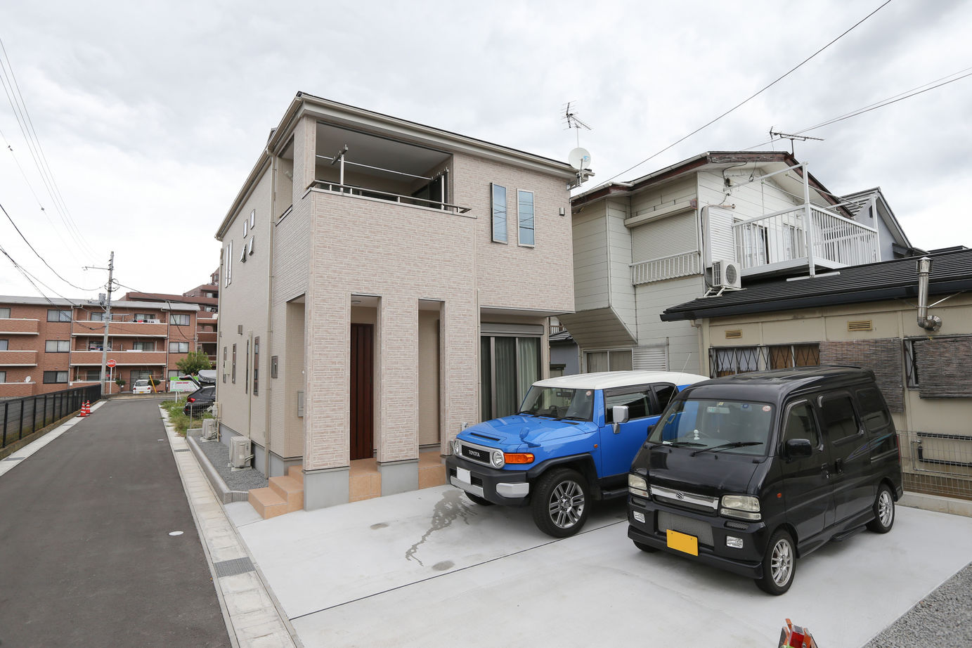 アイダ設計 【間取り図有/2階建て/20坪台/小屋裏収納】子育てにも快適　日当たりの良さをそのまま活かした設計の建築実例画像2