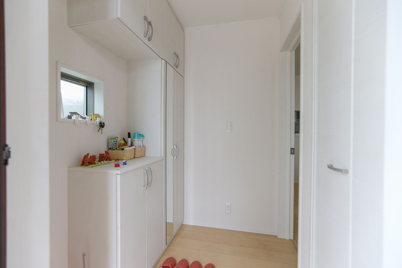 アイダ設計 【間取り図有/2階建て/20坪台/小屋裏収納】子育てにも快適　日当たりの良さをそのまま活かした設計の建築実例画像4