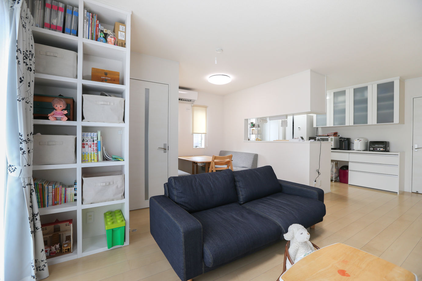 アイダ設計 【間取り図有/2階建て/20坪台/小屋裏収納】子育てにも快適　日当たりの良さをそのまま活かした設計の建築実例画像6