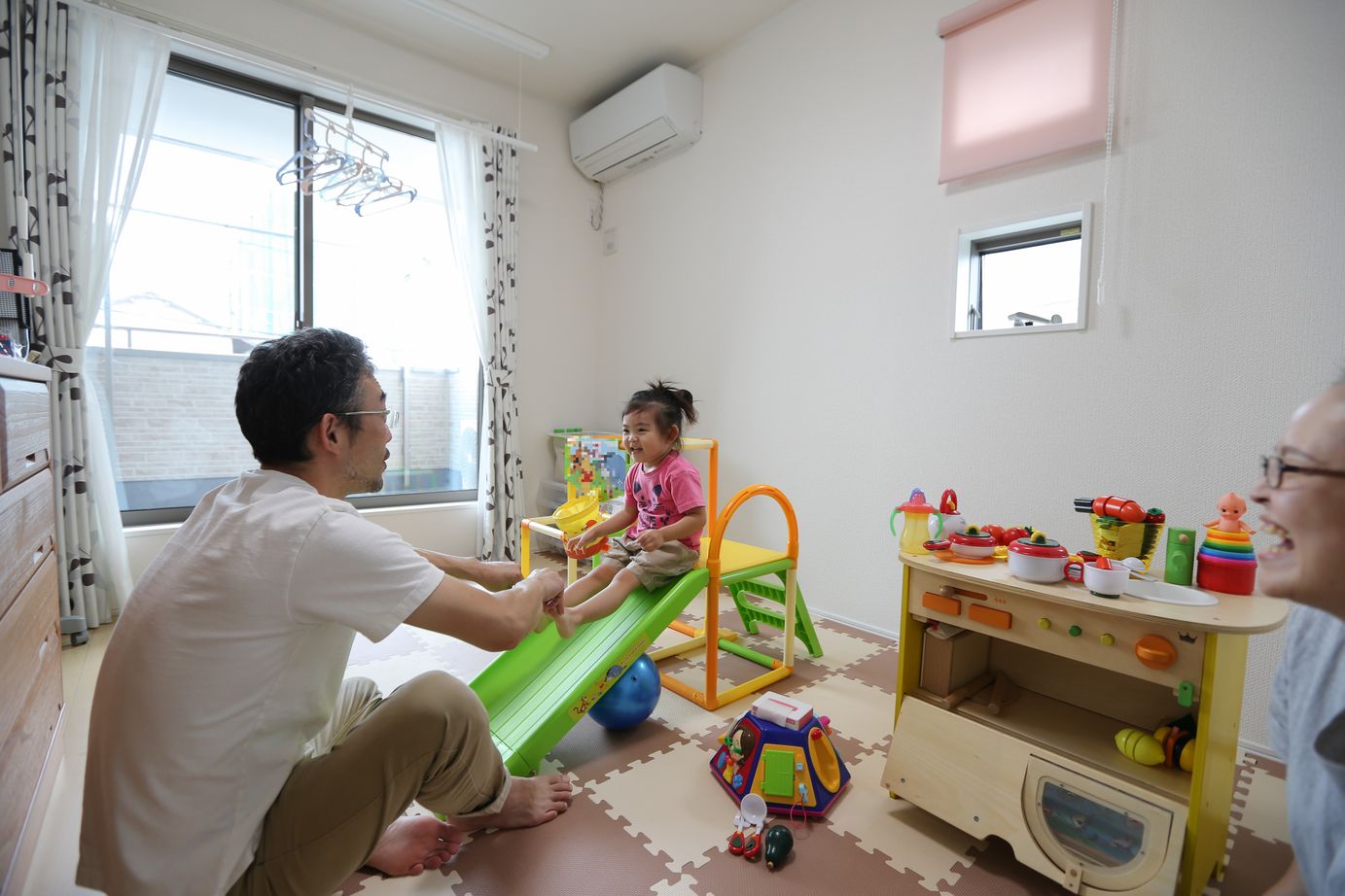 アイダ設計 【間取り図有/2階建て/20坪台/小屋裏収納】子育てにも快適　日当たりの良さをそのまま活かした設計の建築実例画像17