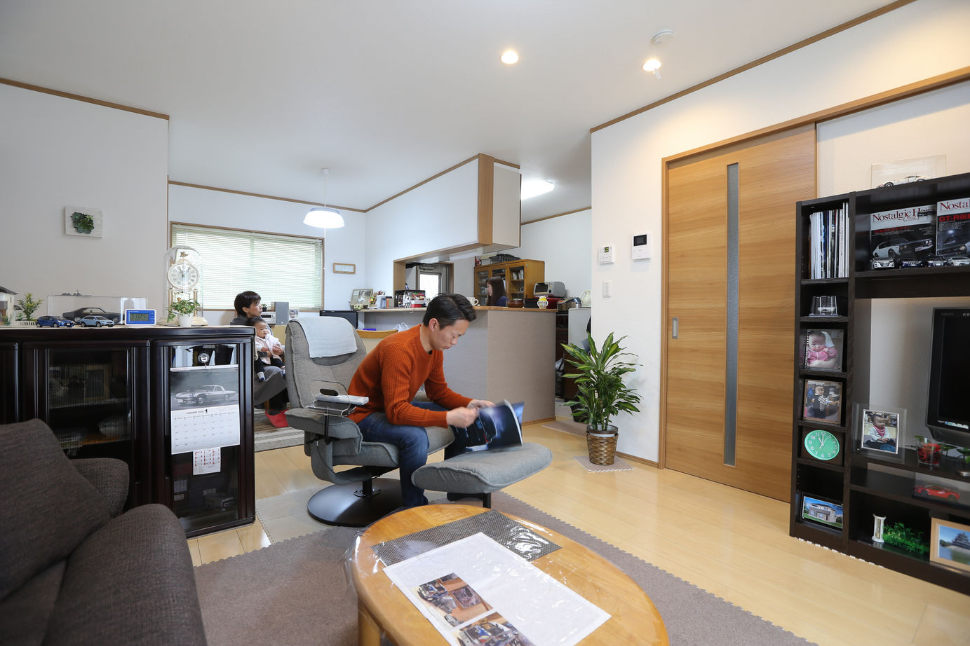 アイダ設計 【間取り図有/30坪台/収納充実/パントリー/高断熱・高気密】趣味部屋完成、憩いの空間で快適な住み心地の建築実例画像7