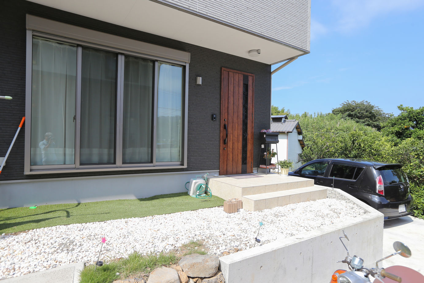 アイダ設計 【間取り図有/20坪台/リゾート】海を望める陽光差し込む邸宅、太陽光発電で光熱費を抑えたエコ住宅の建築実例画像4