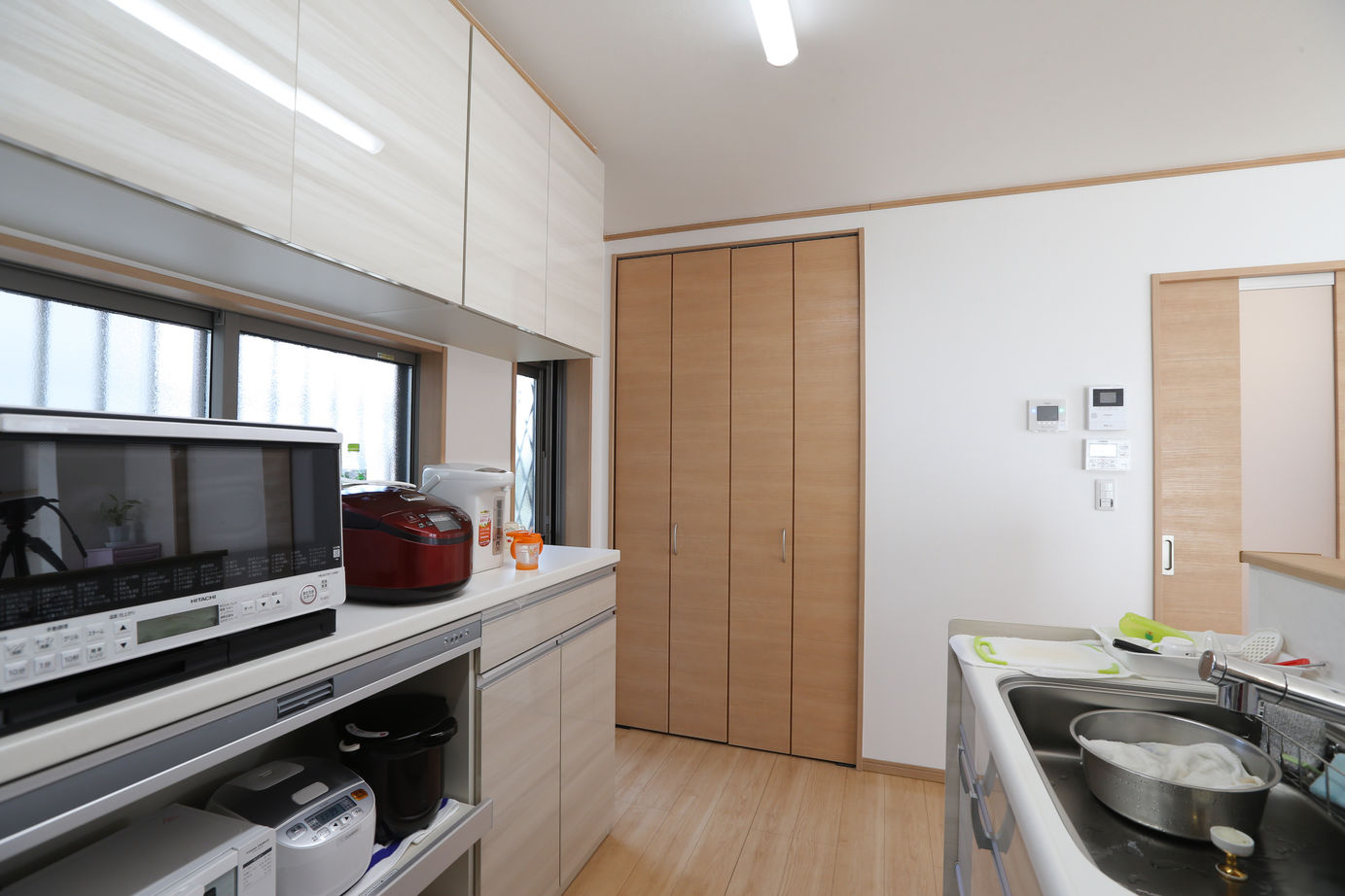 アイダ設計 【間取り図有/太陽光発電/30坪台/建て替え】家事ラク住宅設備や充実収納！暮らしの不便を解消した満足の家の建築実例画像14