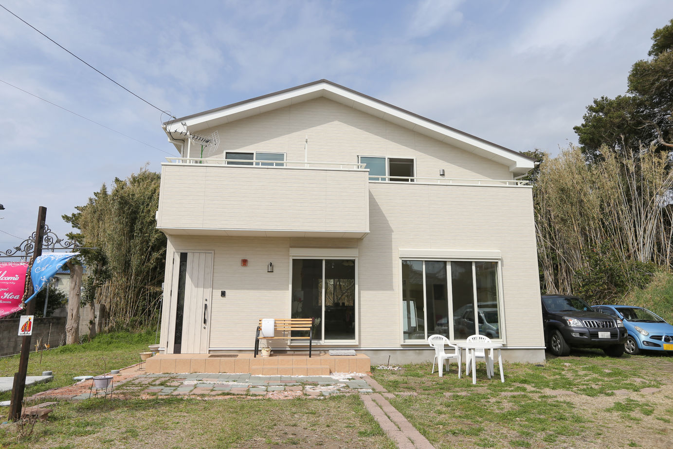 アイダ設計 【間取り図有/20坪台/3LDK/店舗兼用】フラダンス教室、美容院、居住空間、各スペースに配慮した設計の家の建築実例画像3