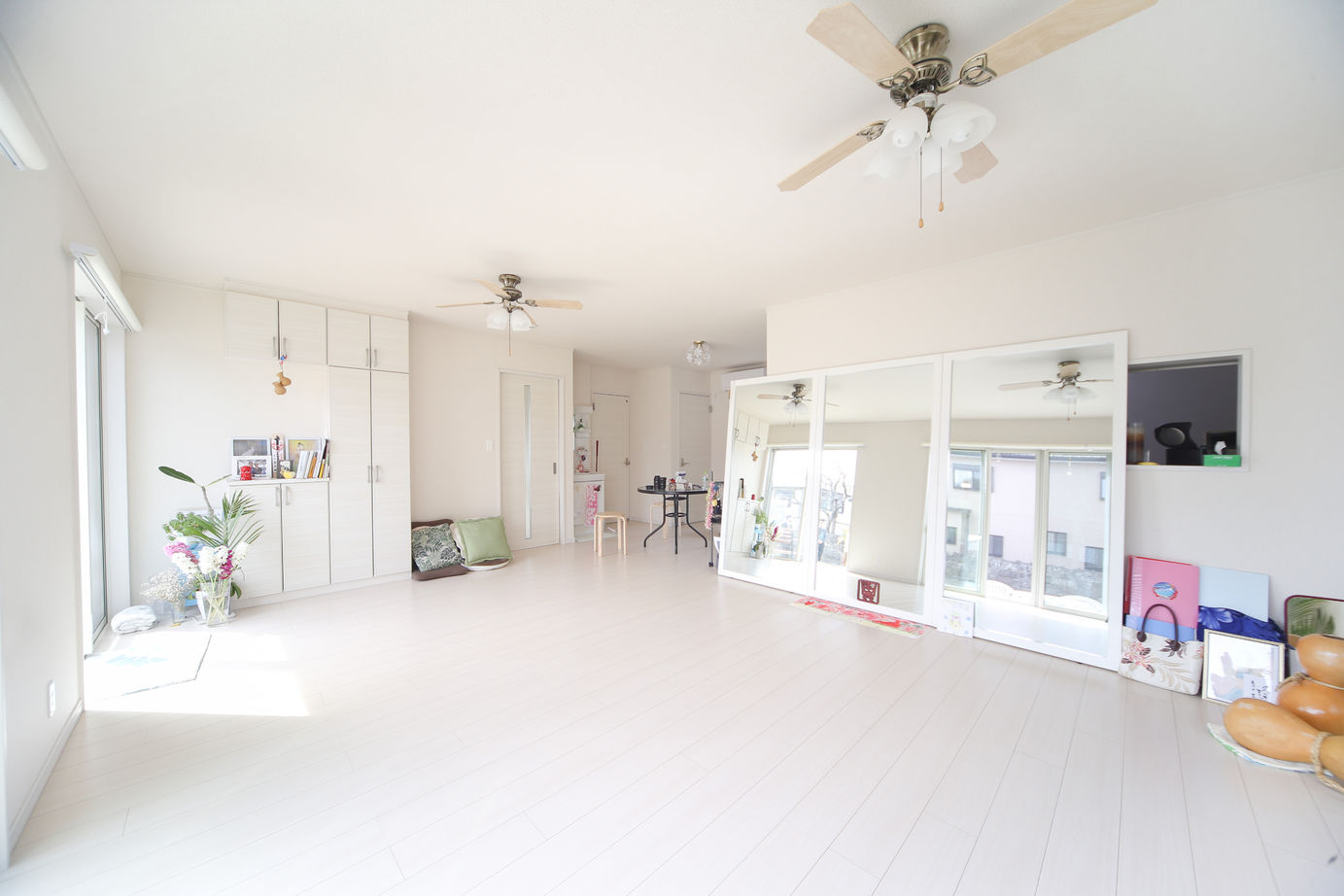 アイダ設計 【間取り図有/20坪台/3LDK/店舗兼用】フラダンス教室、美容院、居住空間、各スペースに配慮した設計の家の建築実例画像10