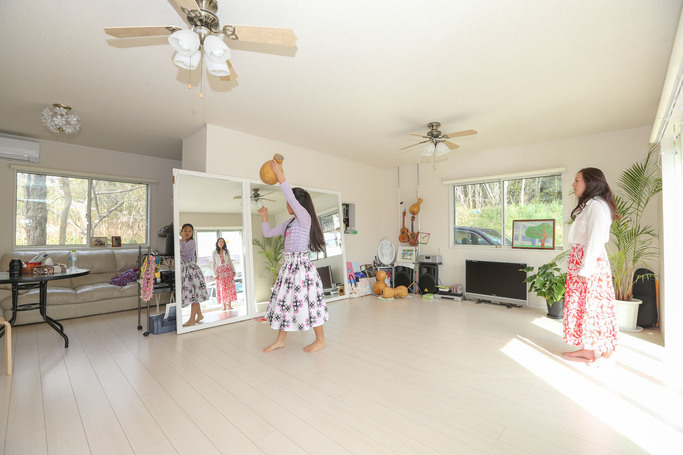 アイダ設計 【間取り図有/20坪台/3LDK/店舗兼用】フラダンス教室、美容院、居住空間、各スペースに配慮した設計の家の建築実例画像11