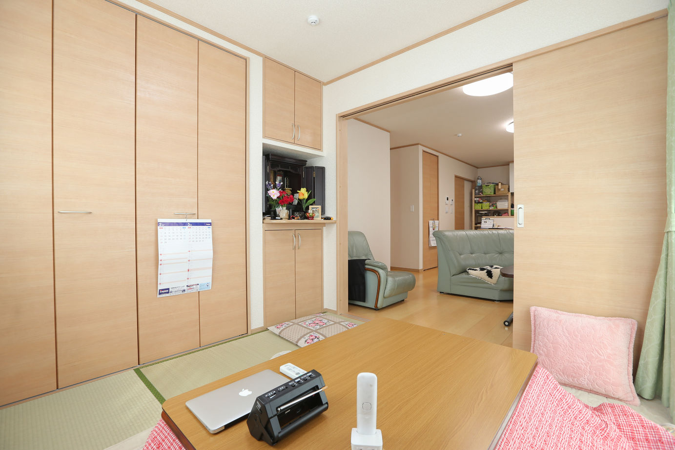 アイダ設計 【間取り図有/20坪台/バリアフリー/収納充実】カウンターキッチンで飲むのがお気に入りの建築実例画像11