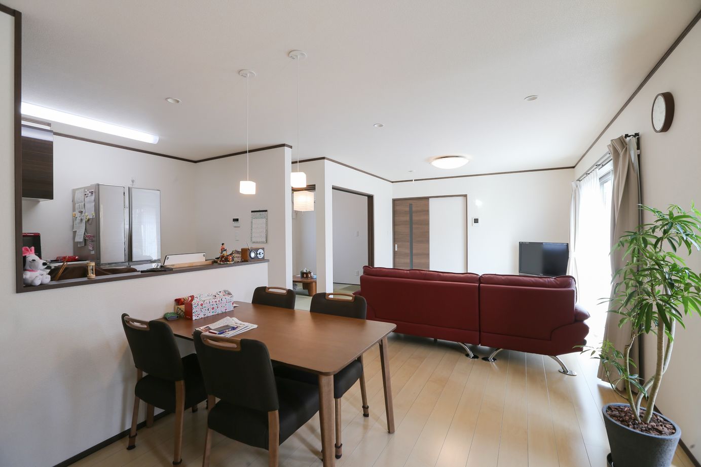 アイダ設計 【平屋/間取り図有/30坪台/収納充実】広いリビングにタタミコーナーご夫婦のこだわりが詰まった住宅の建築実例画像9