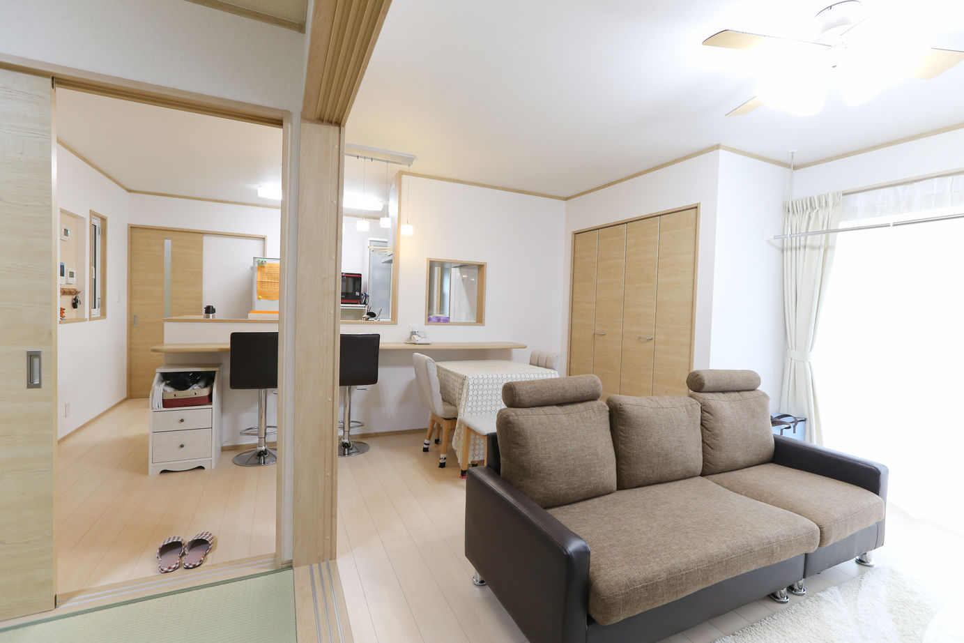 アイダ設計 【間取り図有/20坪台/平屋/太陽光発電/オール電化】将来を見すえた設計で、風が通り抜ける和室のある平屋の建築実例画像9