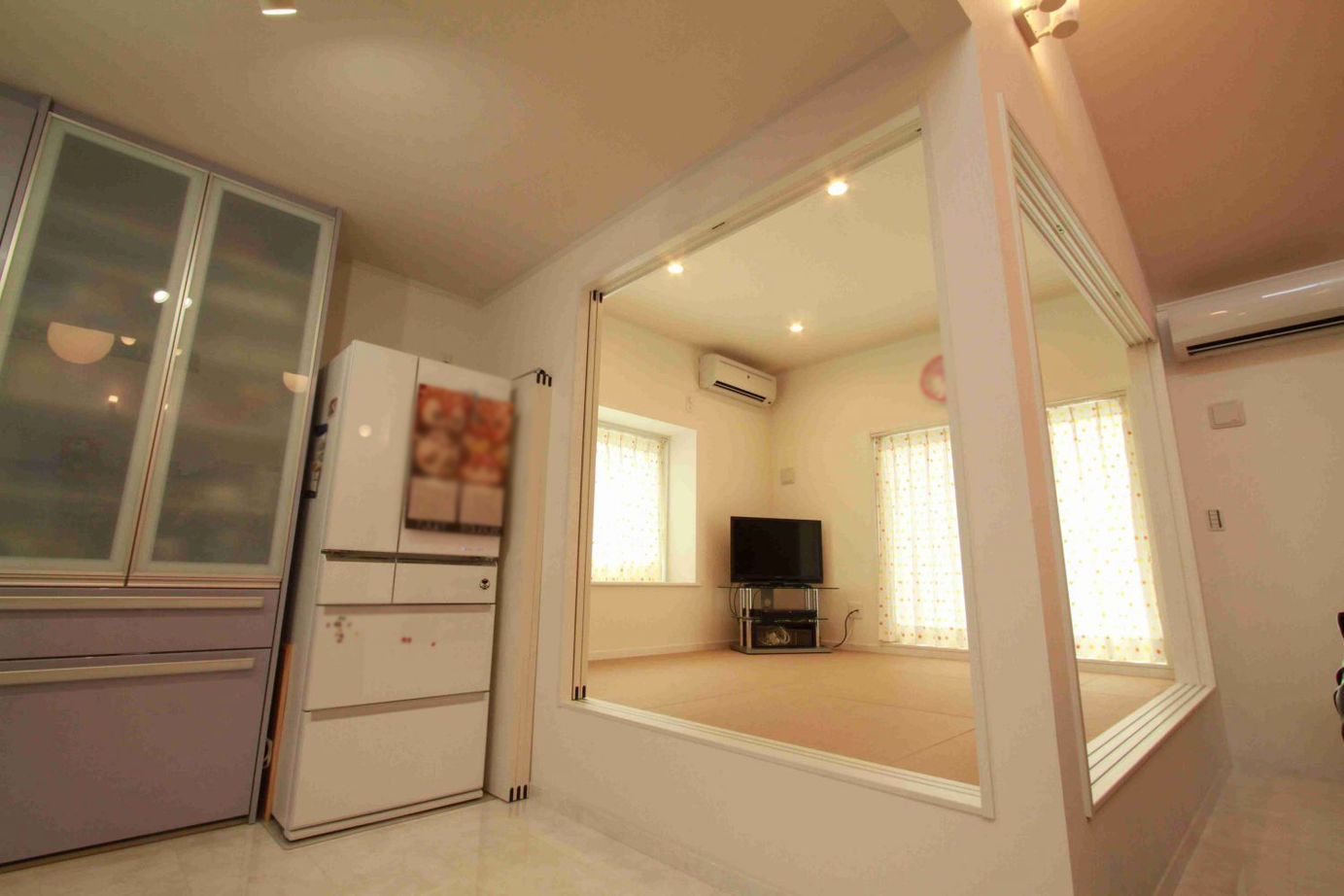 アイダ設計 【平屋/間取り図有/30坪台】開放的なリビングに勾配天井など、こだわった平屋のバリアフリーな住まいの建築実例画像3