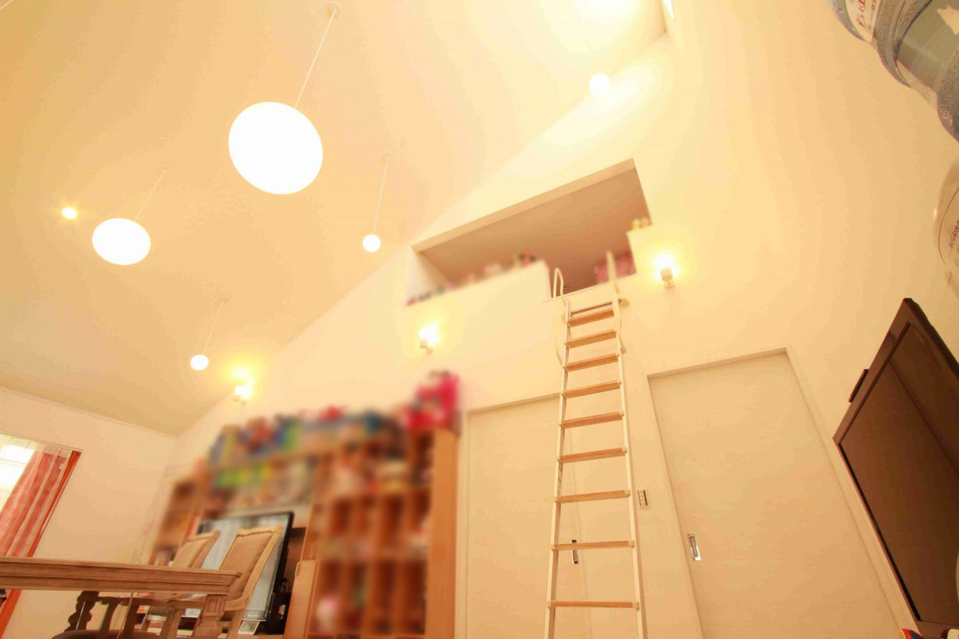 アイダ設計 【平屋/間取り図有/30坪台】開放的なリビングに勾配天井など、こだわった平屋のバリアフリーな住まいの建築実例画像7