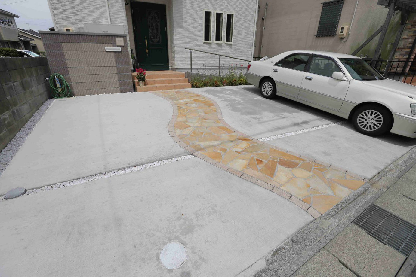 アイダ設計 【30坪台/バリアフリー/店舗併用住宅】採光を重視した、開放的で明るい空間と、使い勝手のよいキッチンの建築実例画像2