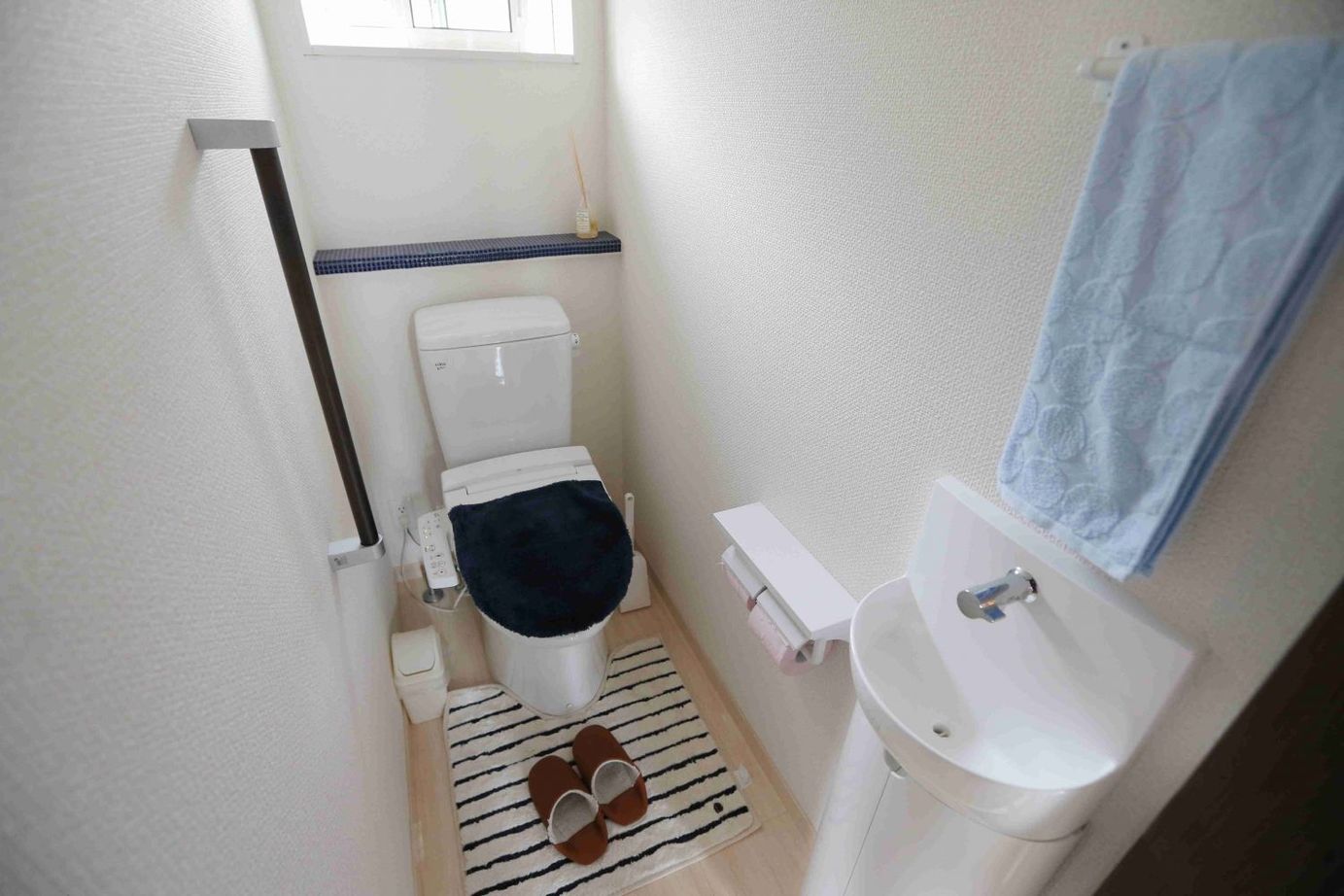 アイダ設計 【30坪台/バリアフリー/店舗併用住宅】採光を重視した、開放的で明るい空間と、使い勝手のよいキッチンの建築実例画像9