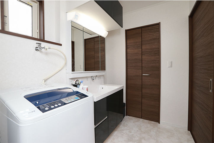 アイダ設計 【間取り図有/30坪台/リビングイン階段/4LDK】折り上げ天井/収納工夫などアイデアの詰まったオール電化住宅の建築実例画像8