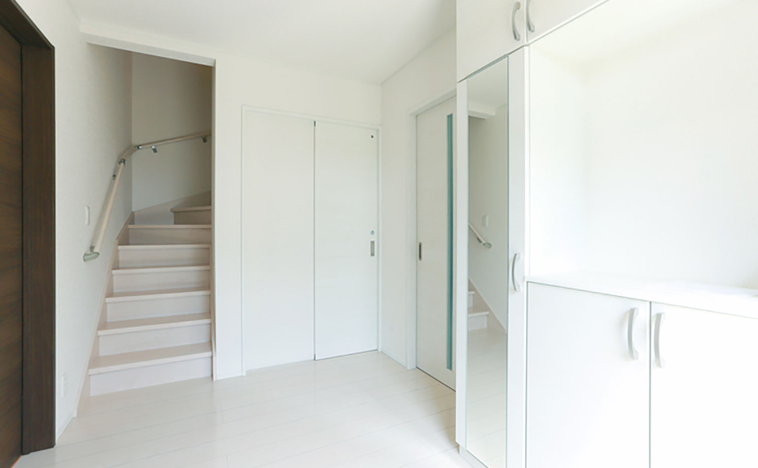 アイダ設計 【間取り図有/70坪台/屋上/三世帯住宅】完全分離で三世帯が叶える理想のライフスタイルの建築実例画像3