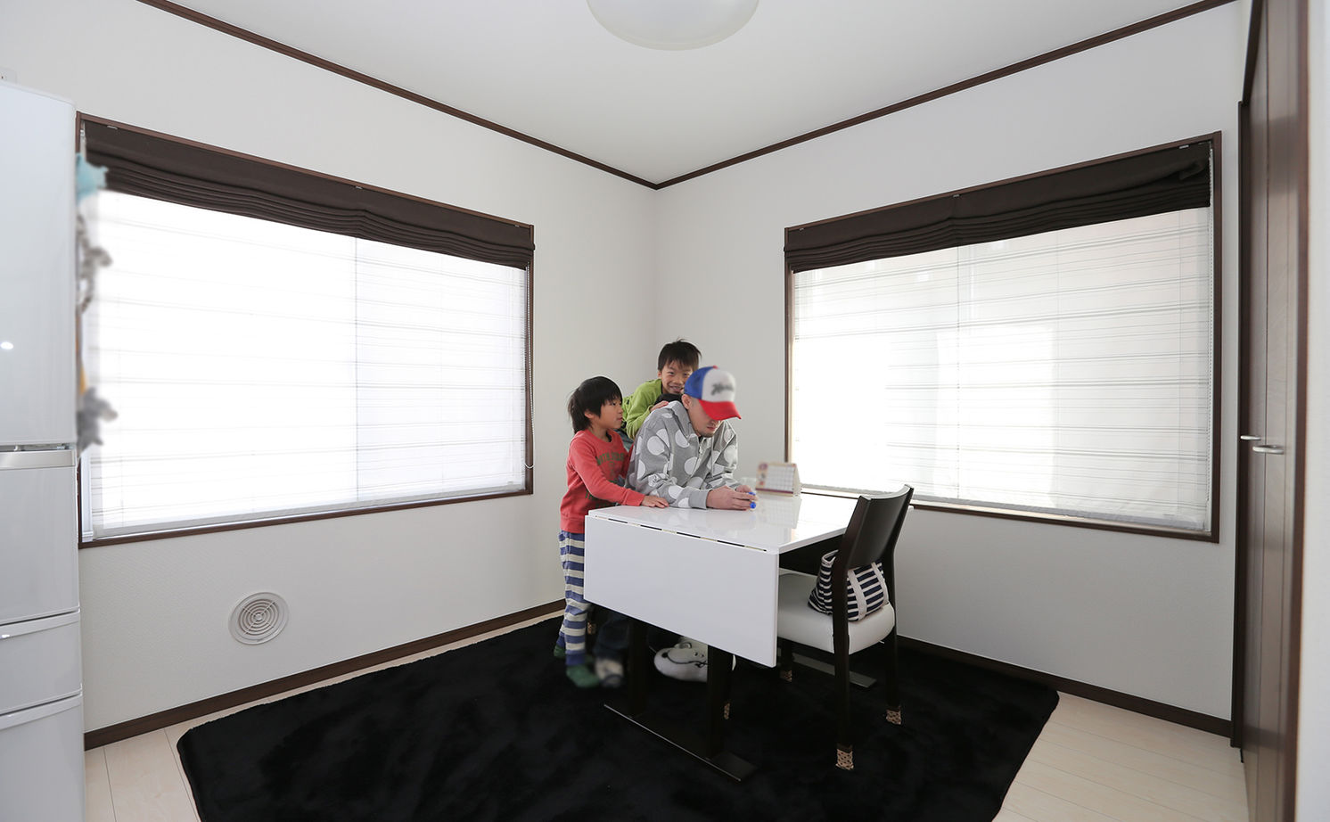 アイダ設計 【30坪台/制震ダンパー/複層ガラス】開放的な空間に充実設備で納得の住まい。光熱費を抑えるオール電化住宅の建築実例画像8