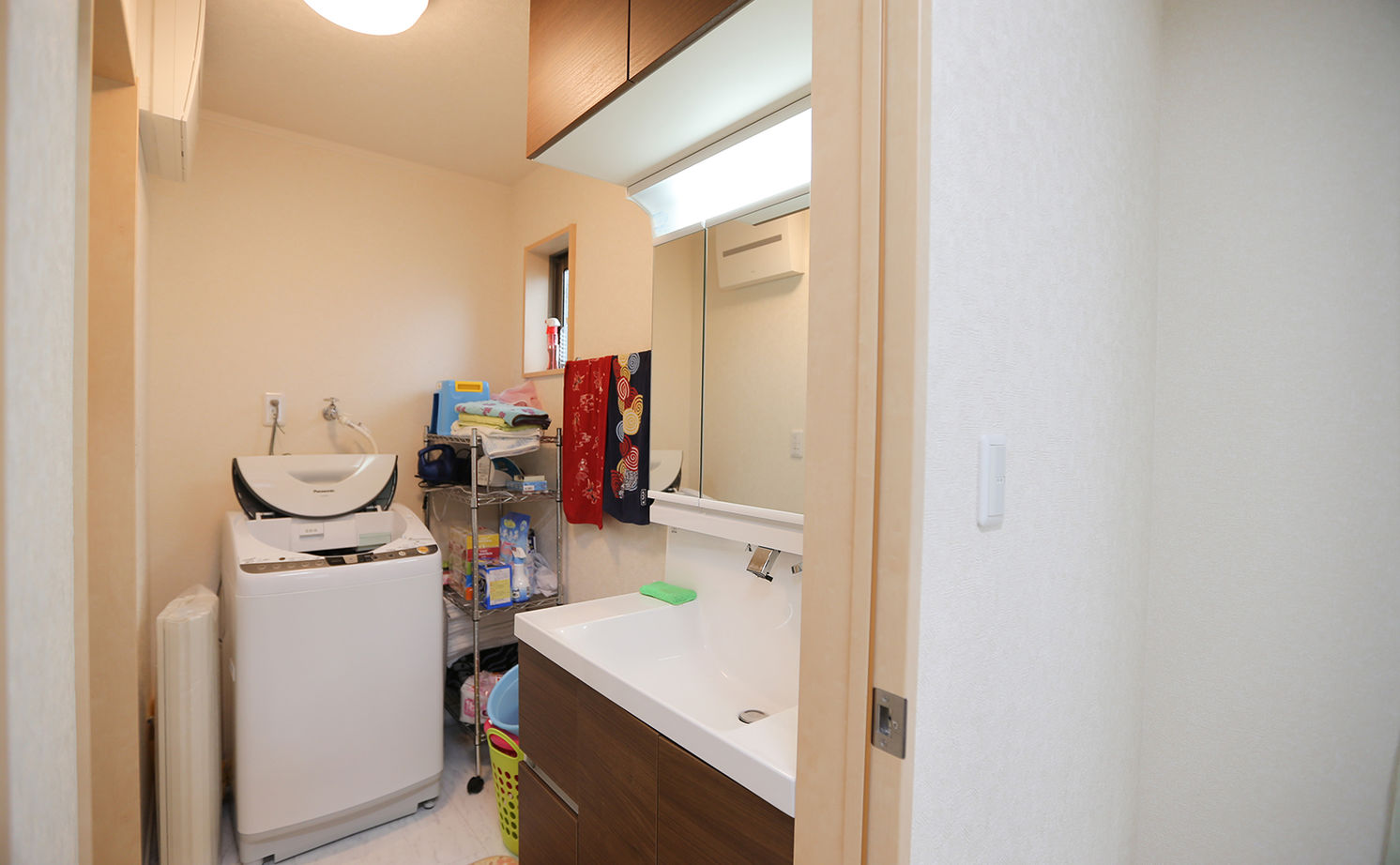 アイダ設計 【店舗併用住宅/20坪台/収納充実】1階は整体店舗、2階LDKの3階建て。コンパクトな資金計画で要望を叶えた住宅の建築実例画像6