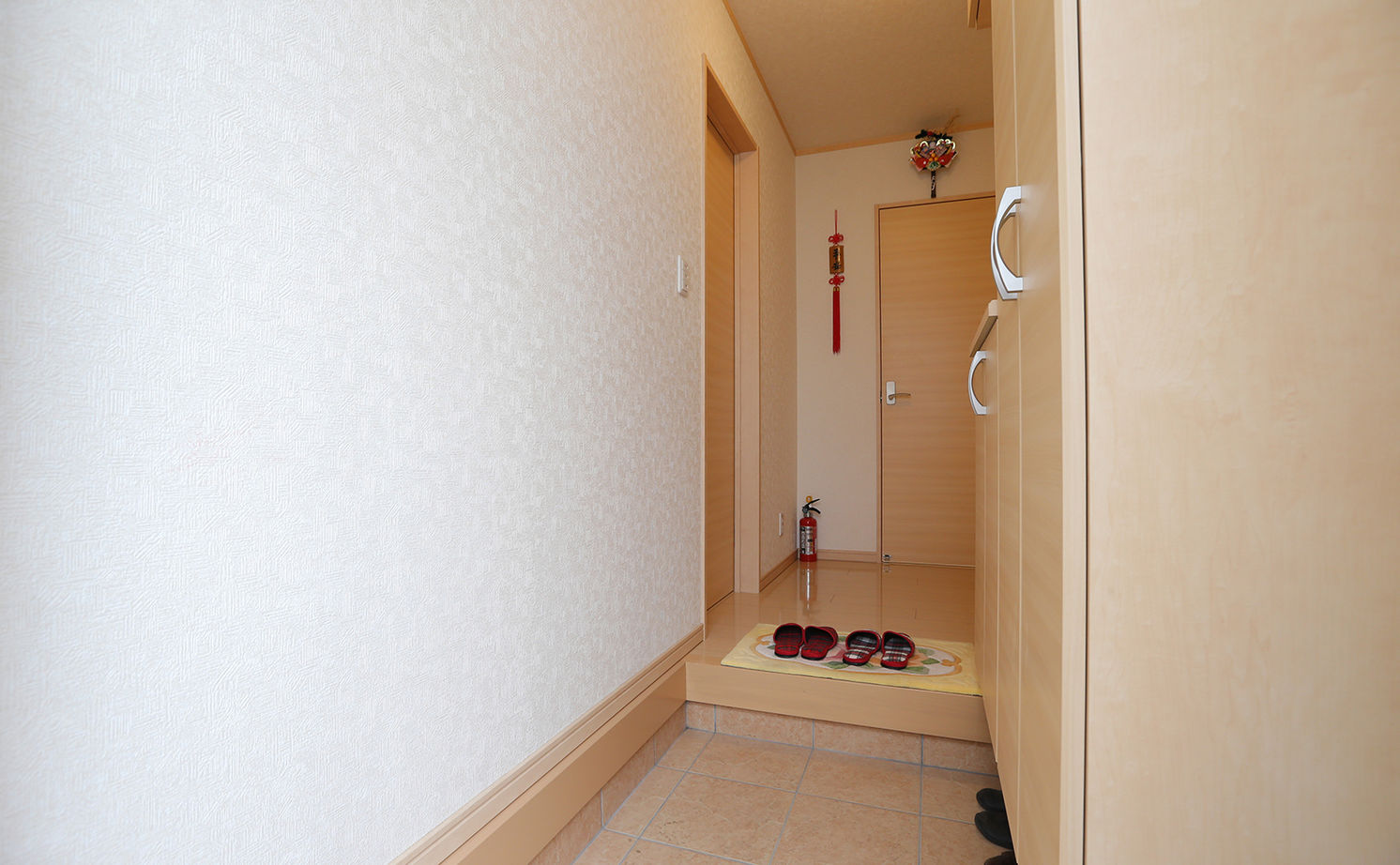 アイダ設計 【店舗併用住宅/20坪台/収納充実】1階は整体店舗、2階LDKの3階建て。コンパクトな資金計画で要望を叶えた住宅の建築実例画像7