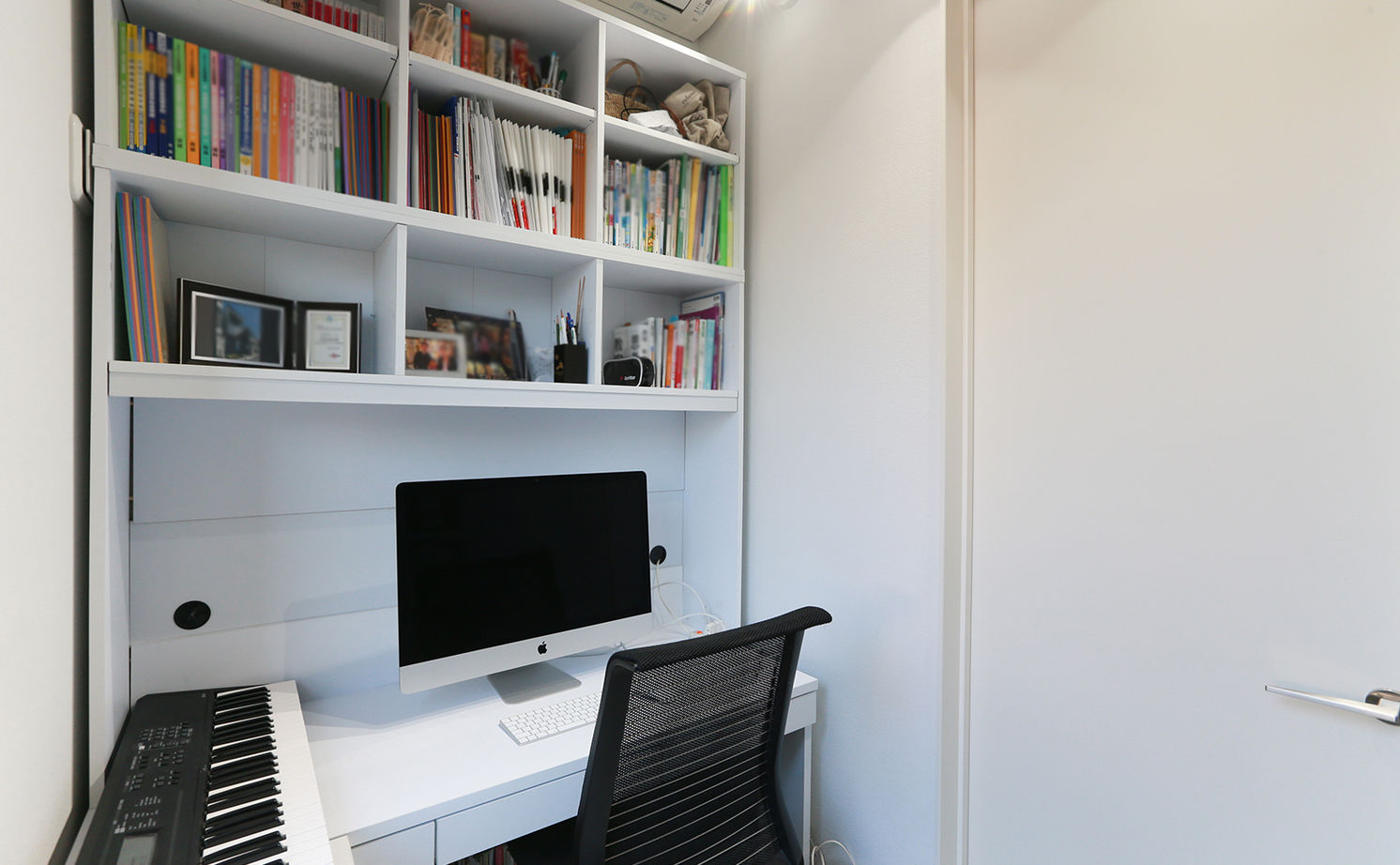 アイダ設計 【都市型住宅/間取り図有/10坪台/狭小地】様々な工夫で圧迫感を感じさせない明るくて開放的な住まいの建築実例画像8