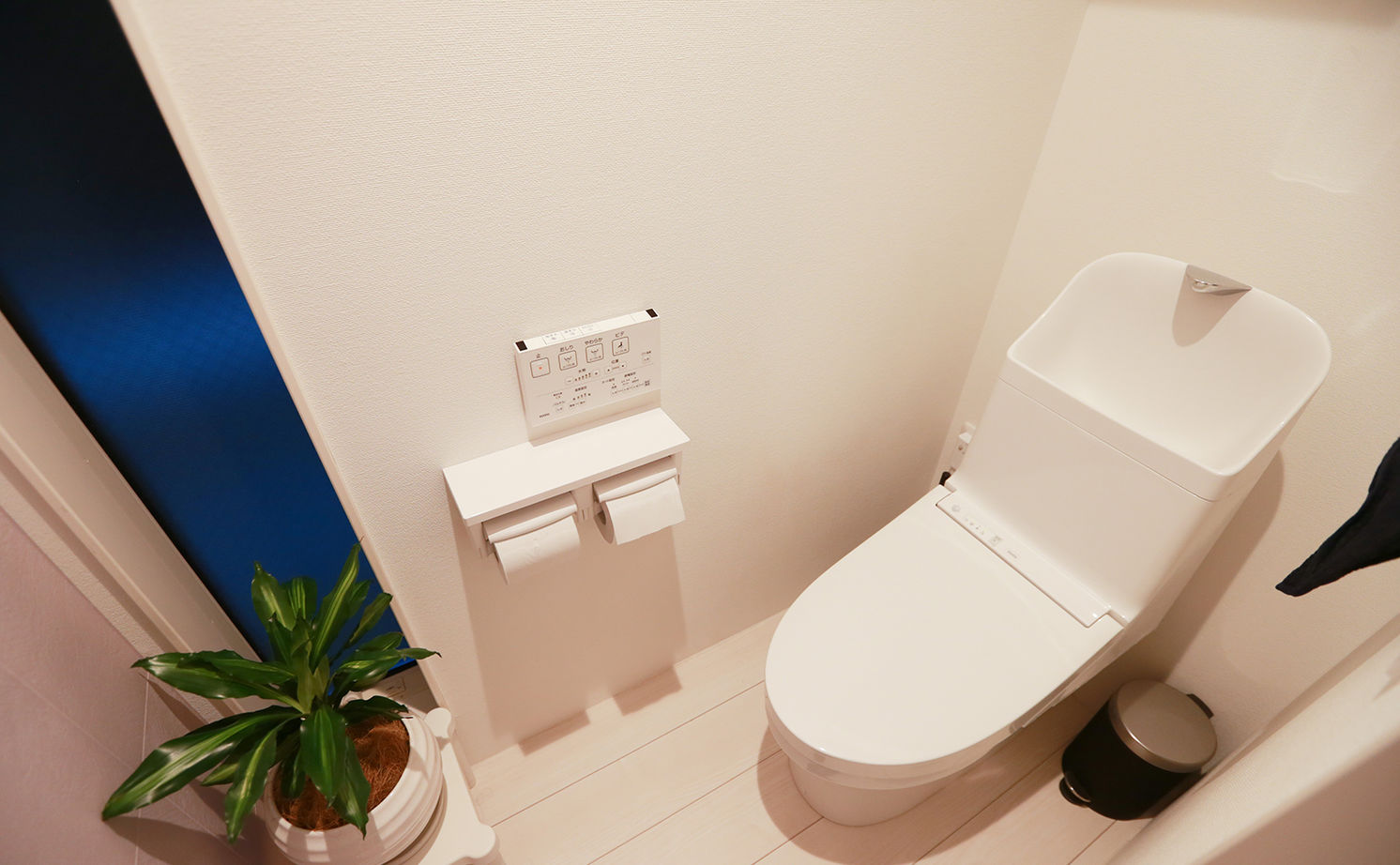 アイダ設計 【都市型住宅/間取り図有/10坪台/狭小地】様々な工夫で圧迫感を感じさせない明るくて開放的な住まいの建築実例画像12