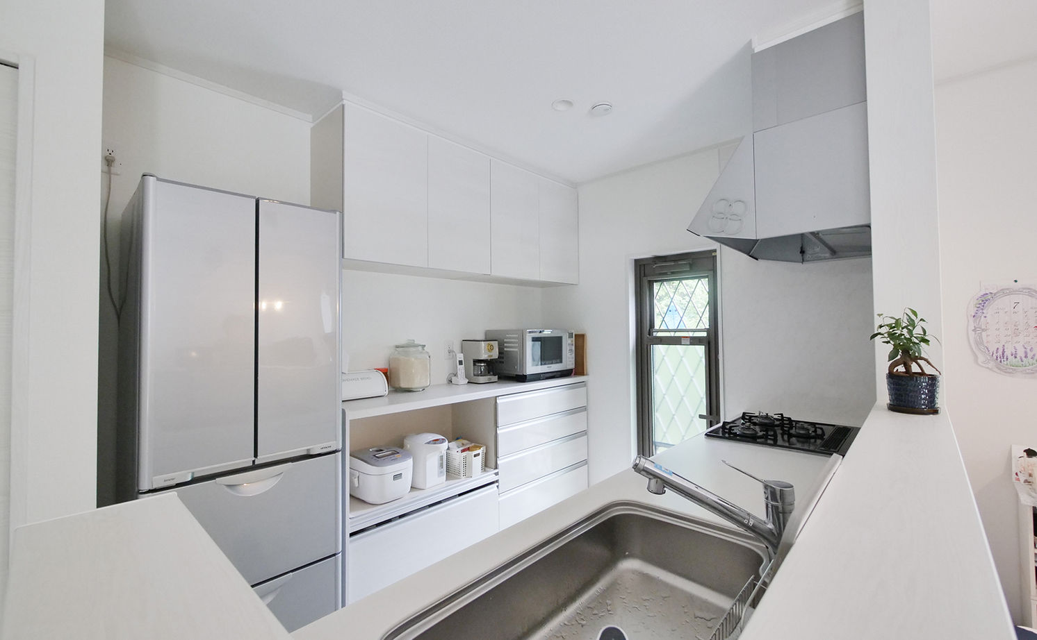 アイダ設計 【二世帯住宅/間取り図有/40坪台/吹き抜け/広々リビング】価格を抑えながら高耐震で開放的な家を実現の建築実例画像7