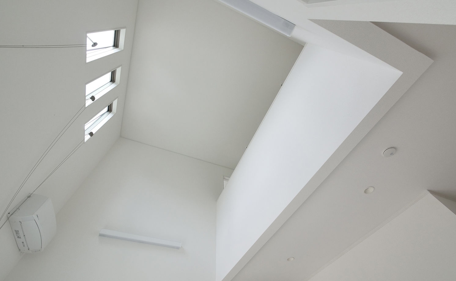 アイダ設計 【二世帯住宅/間取り図有/40坪台/吹き抜け/広々リビング】価格を抑えながら高耐震で開放的な家を実現の建築実例画像12