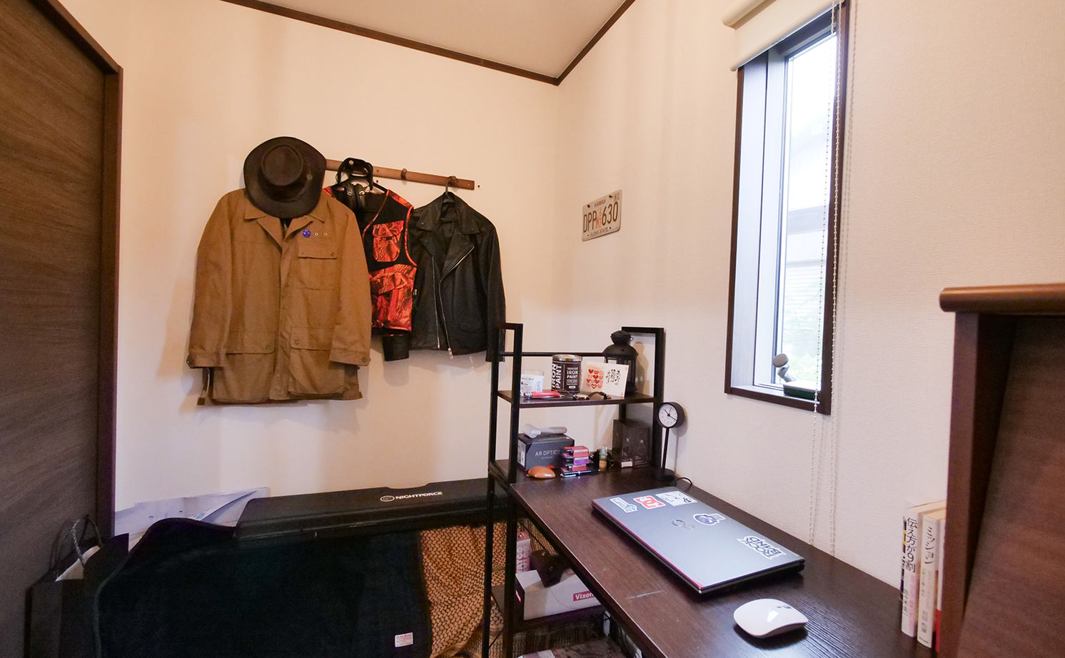 アイダ設計 【間取り図有/平屋/20坪台/吹き抜け/テラス】多灯照明や壁にこだわった、カフェ風リビングが見どころの家の建築実例画像9