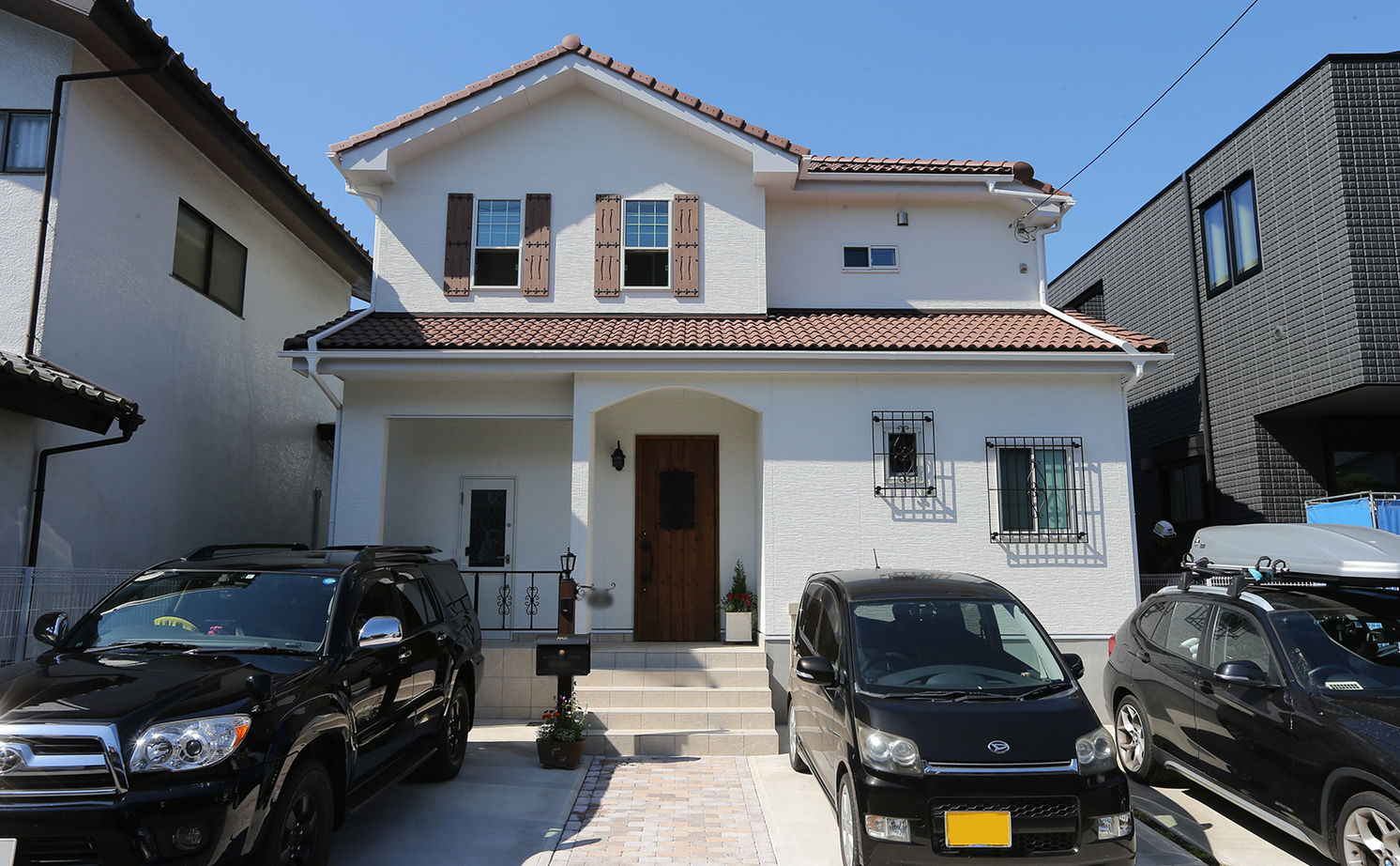 アイダ設計 【間取り図有/南欧風/自由設計/広々リビング/30坪台】夫婦の理想が詰まった、自由度の高い間取りが魅力の建築実例画像