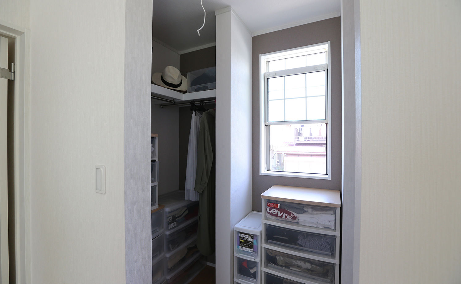 アイダ設計 【間取り図有/南欧風/自由設計/広々リビング/30坪台】夫婦の理想が詰まった、自由度の高い間取りが魅力の建築実例画像9