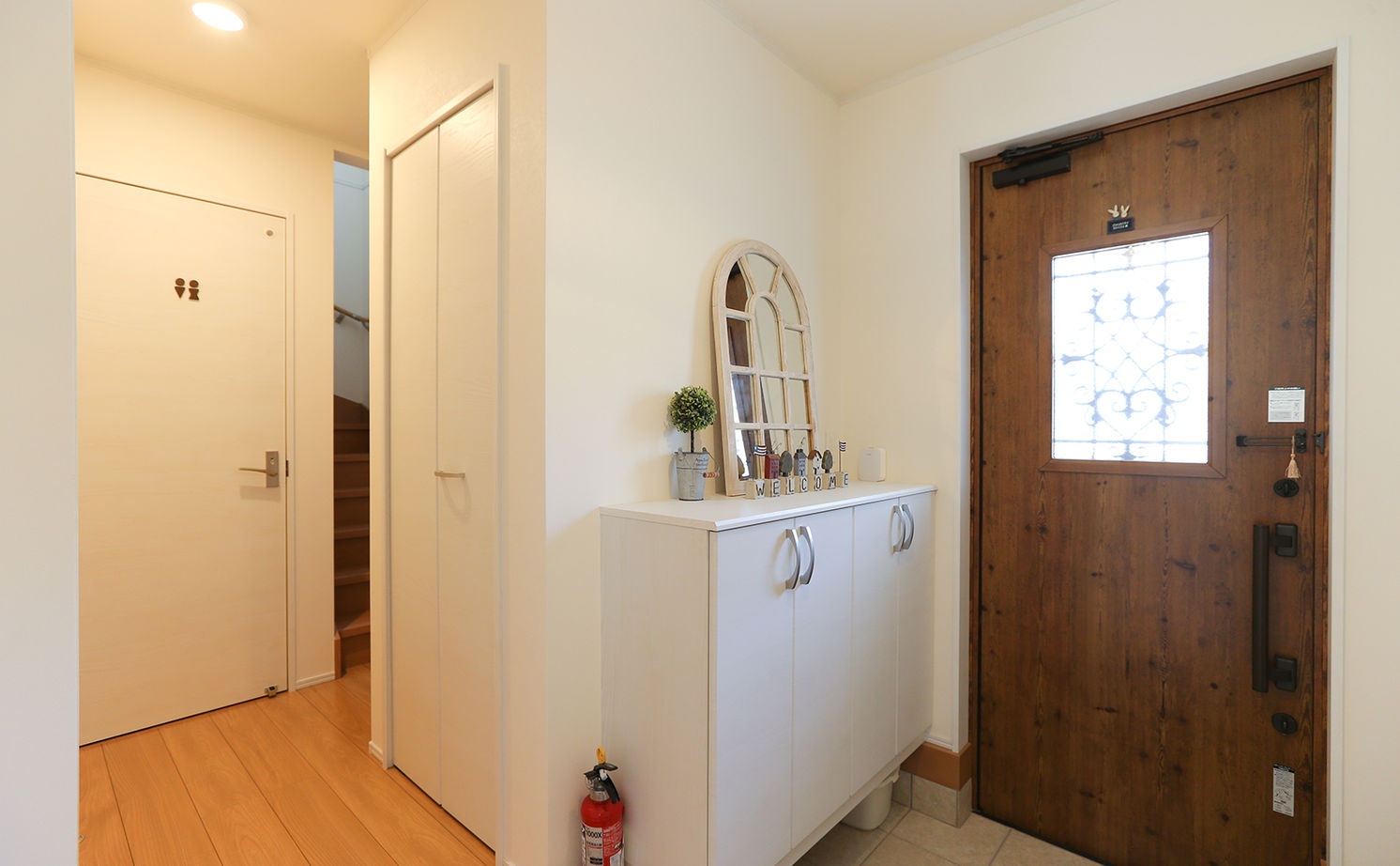 アイダ設計 【間取り図有/南欧風/自由設計/広々リビング/30坪台】夫婦の理想が詰まった、自由度の高い間取りが魅力の建築実例画像11