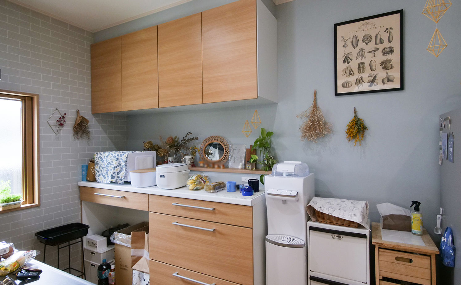 アイダ設計 【間取り図有/30帖超のLDK/ウッドデッキ/40坪台/回遊動線】木のぬくもりと開放感を実現したZEH住宅の建築実例画像9