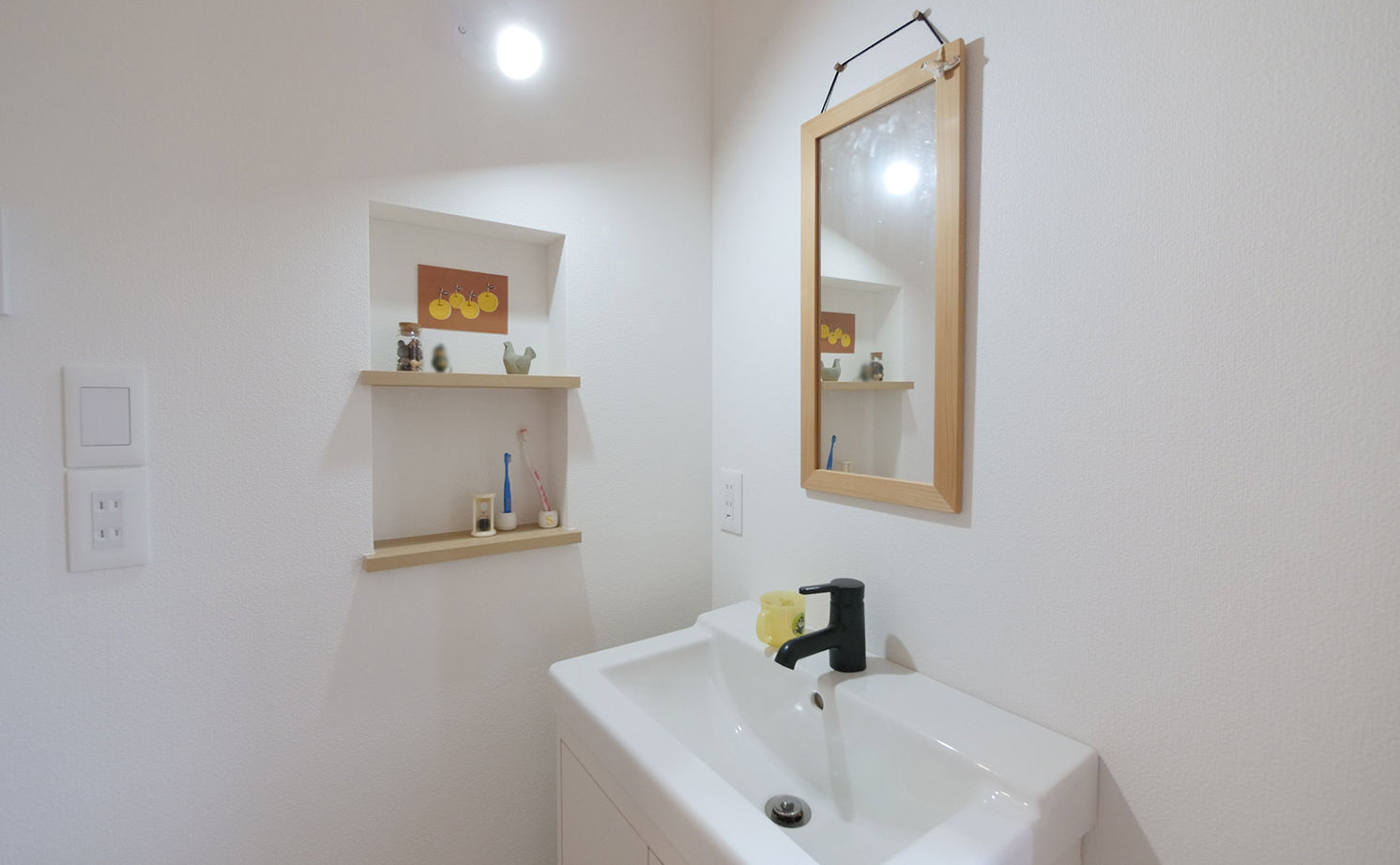 アイダ設計 【間取り図有/30帖超のLDK/ウッドデッキ/40坪台/回遊動線】木のぬくもりと開放感を実現したZEH住宅の建築実例画像12